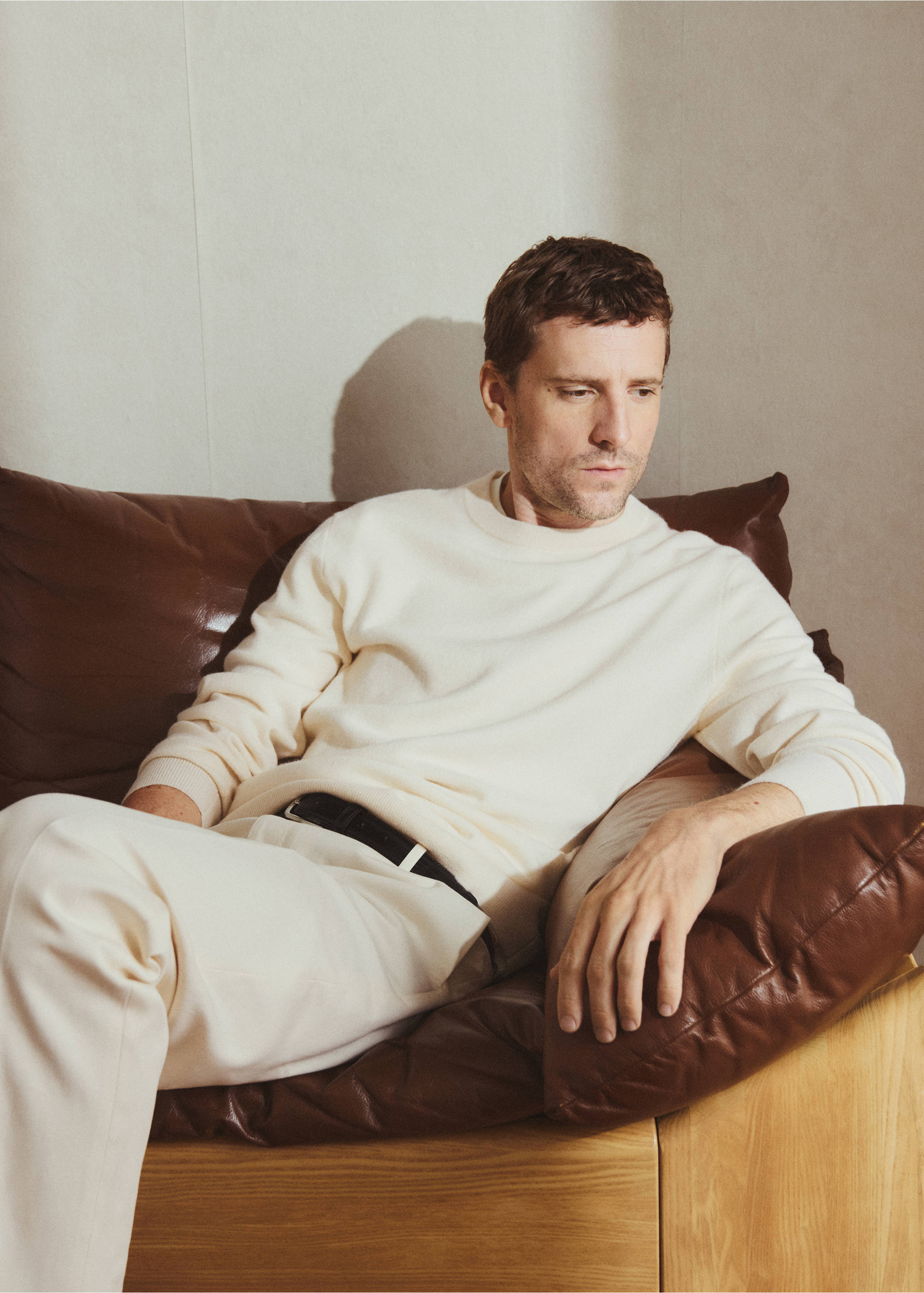 Regular-fit trui 100% kasjmier - Detail van het artikel 3, Ivoorwit. Ref: 17068276-00.