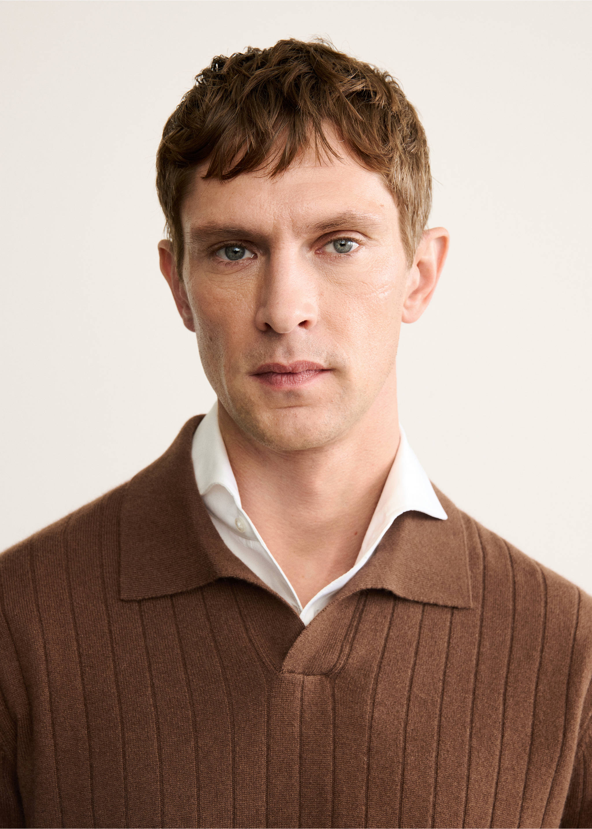 سترة بولو من الكشمير بنسبة 100% - تفاصيل المنتج 1, بني. Ref: 17068277-00.