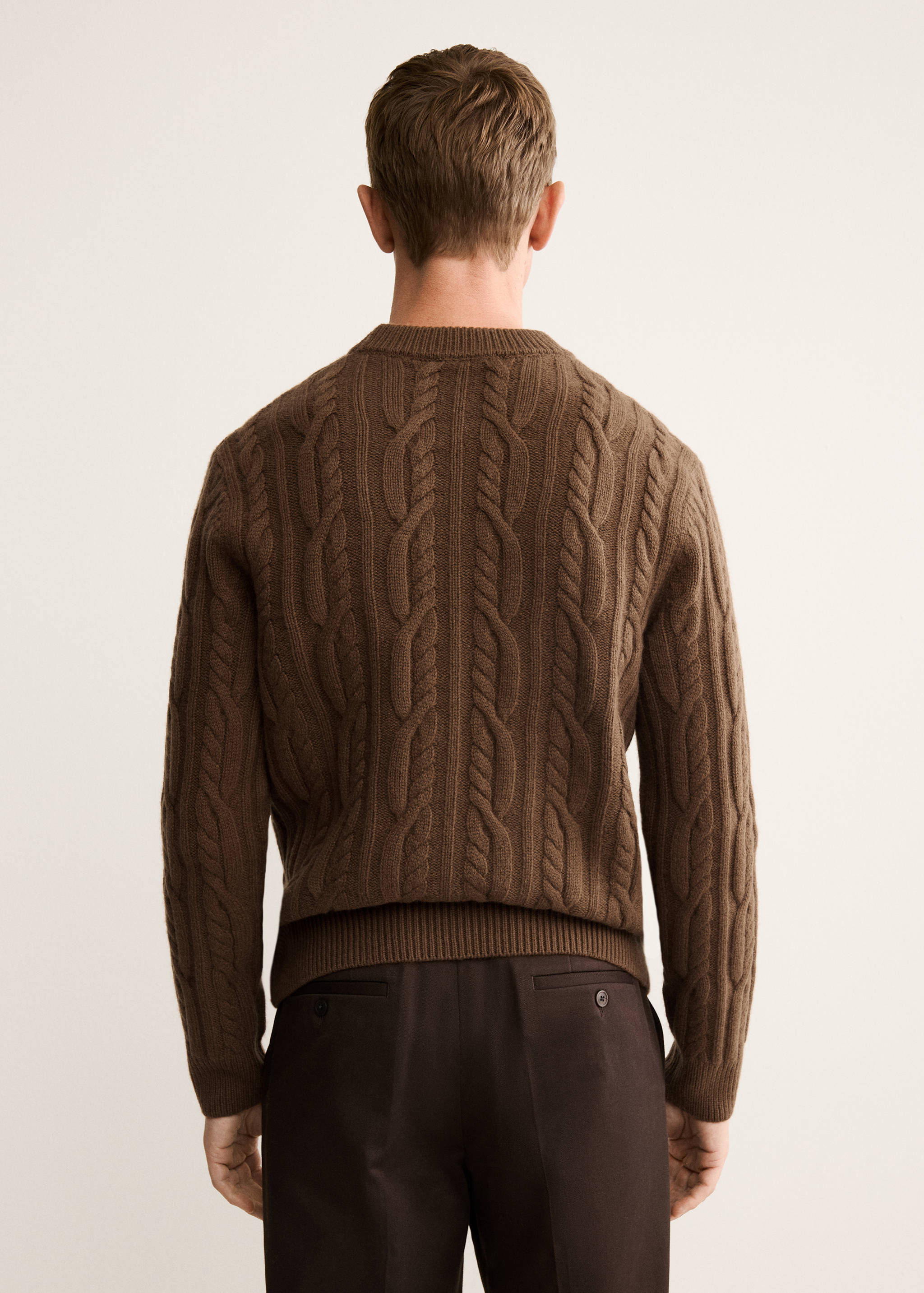 100% wool braided sweater - Reverse of the article