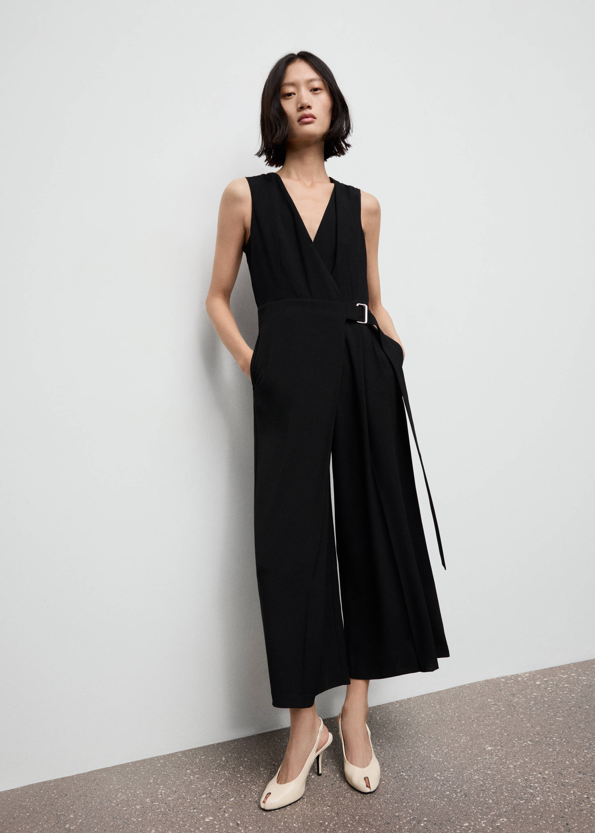 Belt wrap jumpsuit - General plane