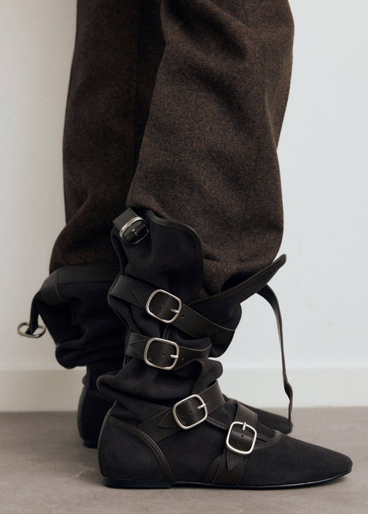 Suede boots with buckle — Dark Heather Grey