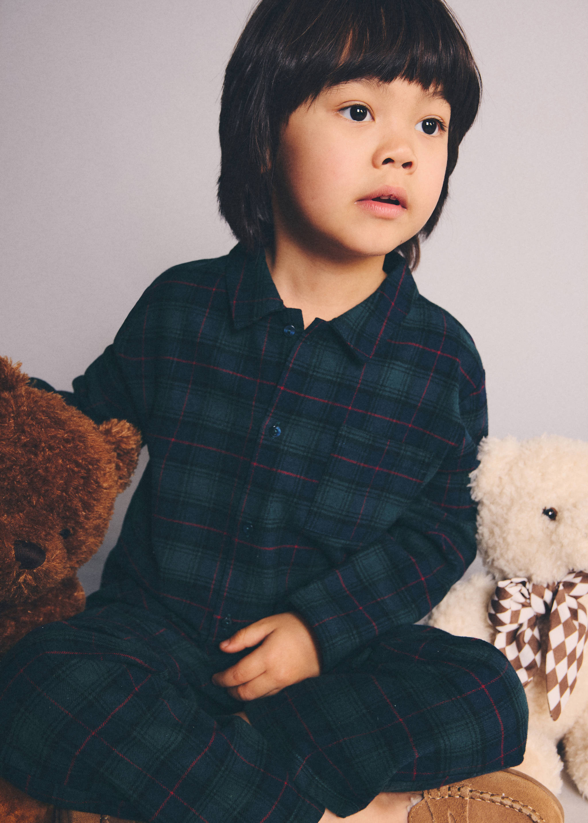 Pijama largo cuadros - Plano medio