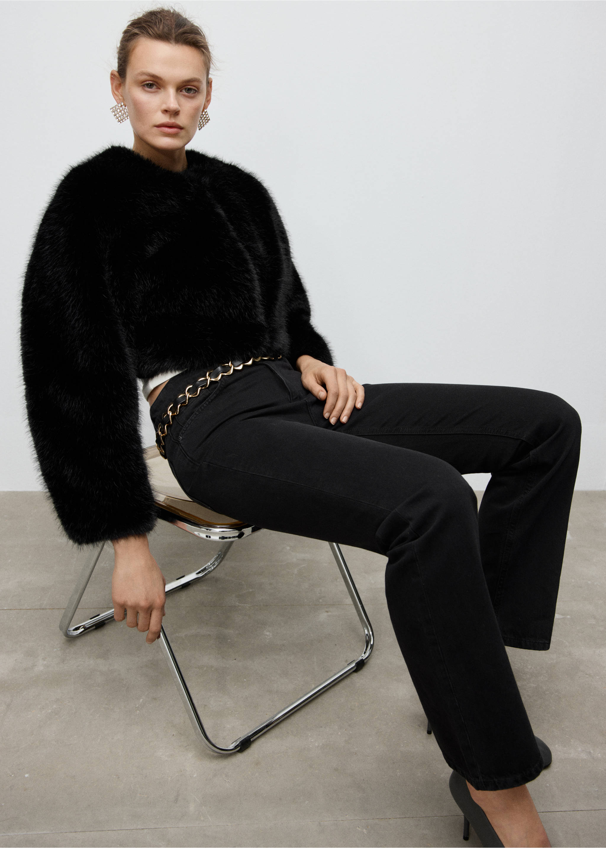 Faux-fur cropped jacket - Details of the article 2, Black. Ref: 17069093-00.