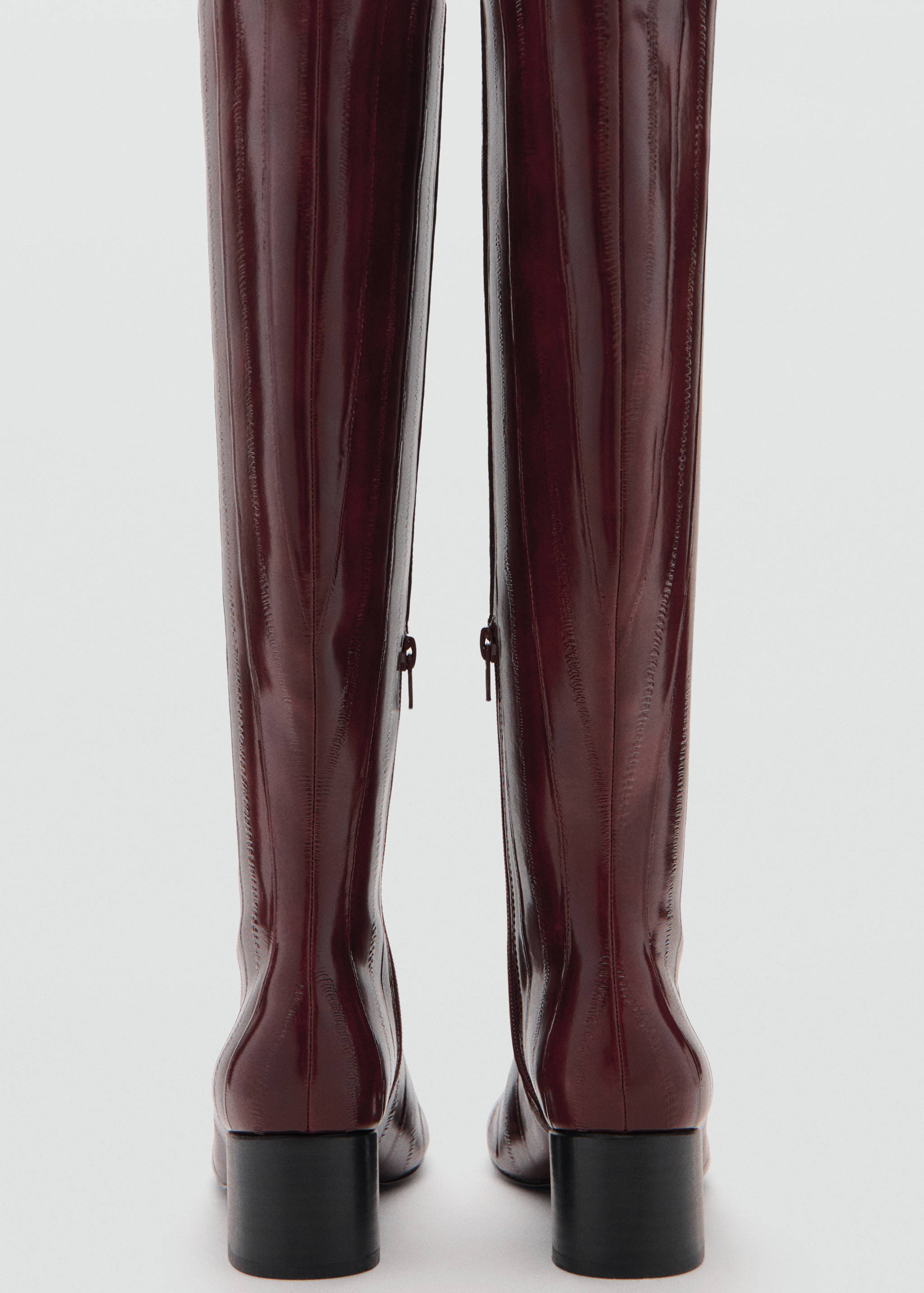 Bota salto textura - Pormenor do artigo 2