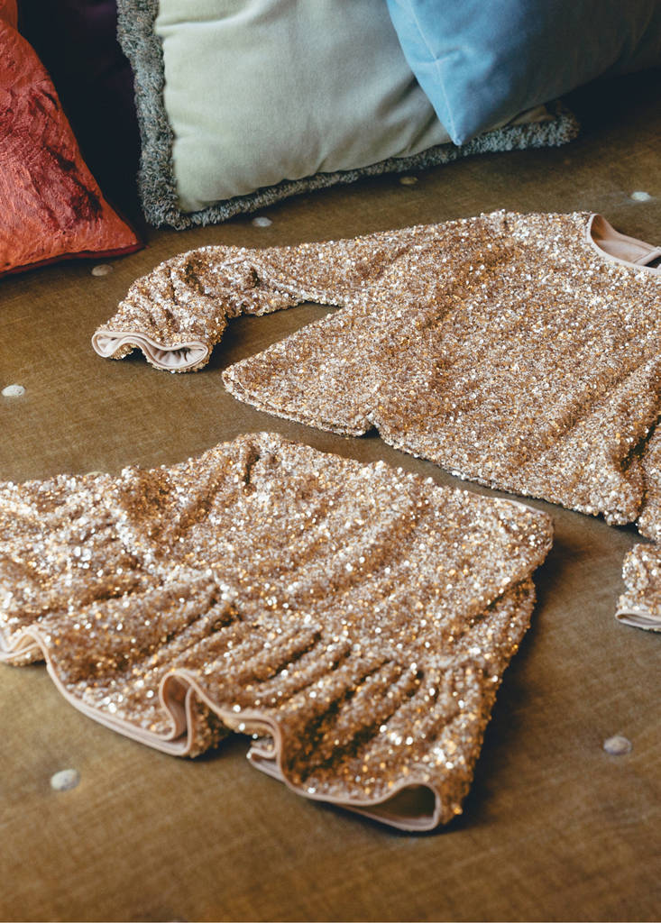 Sequin blouse — Gold