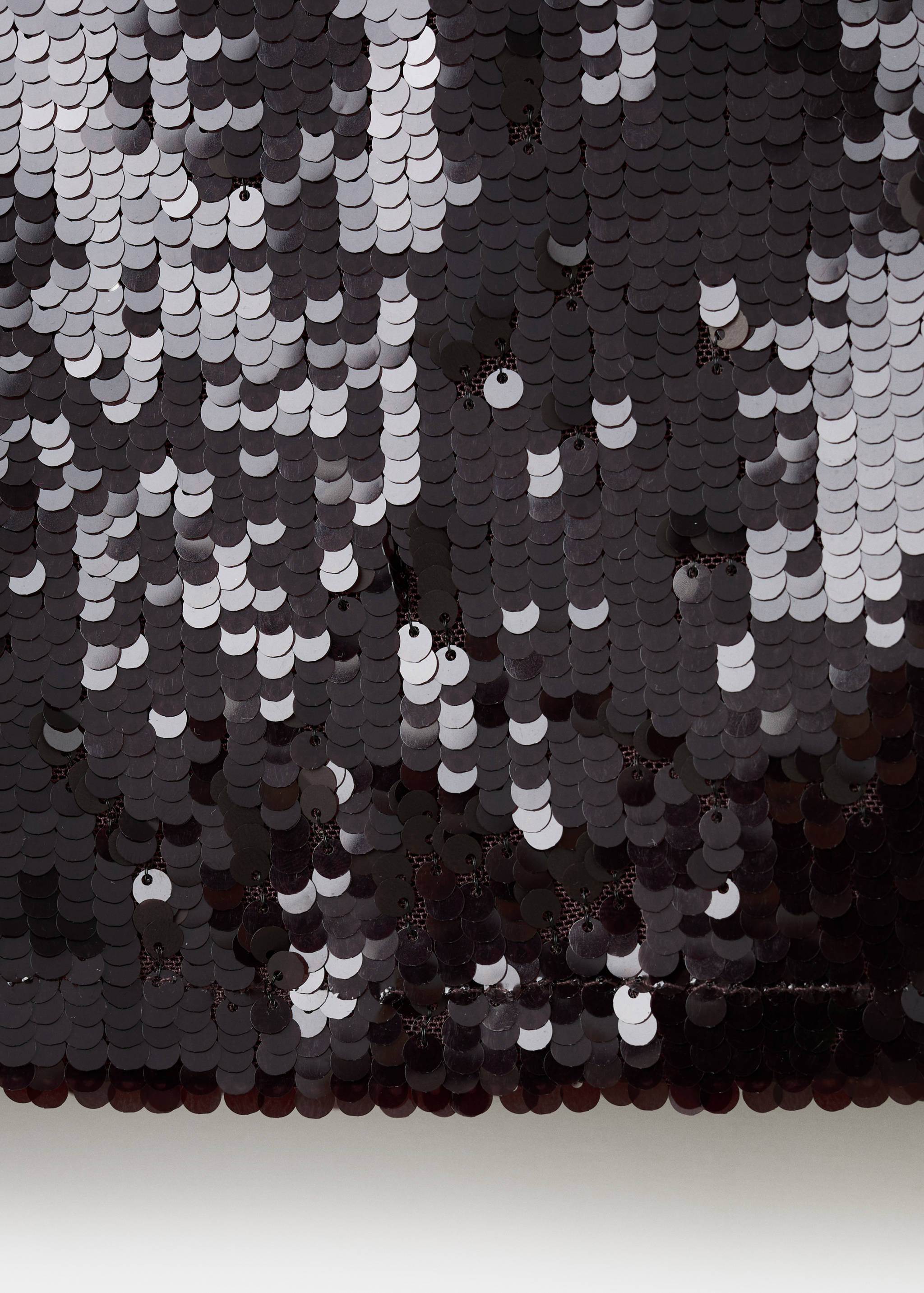 Bell-sleeved top with sequins - Details of the article 0