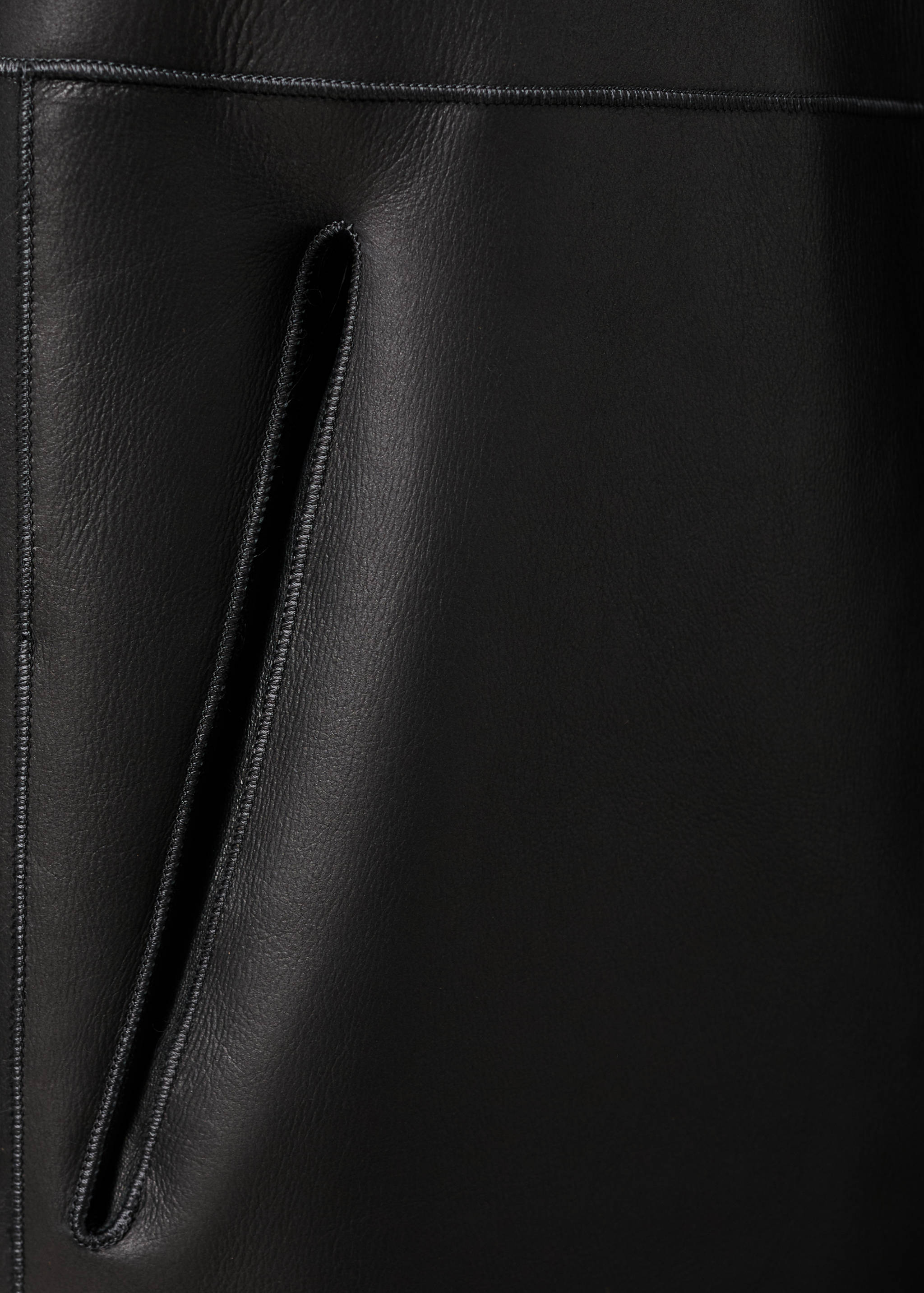 Натуральная двусторонняя дубленка - Деталь изделия 0