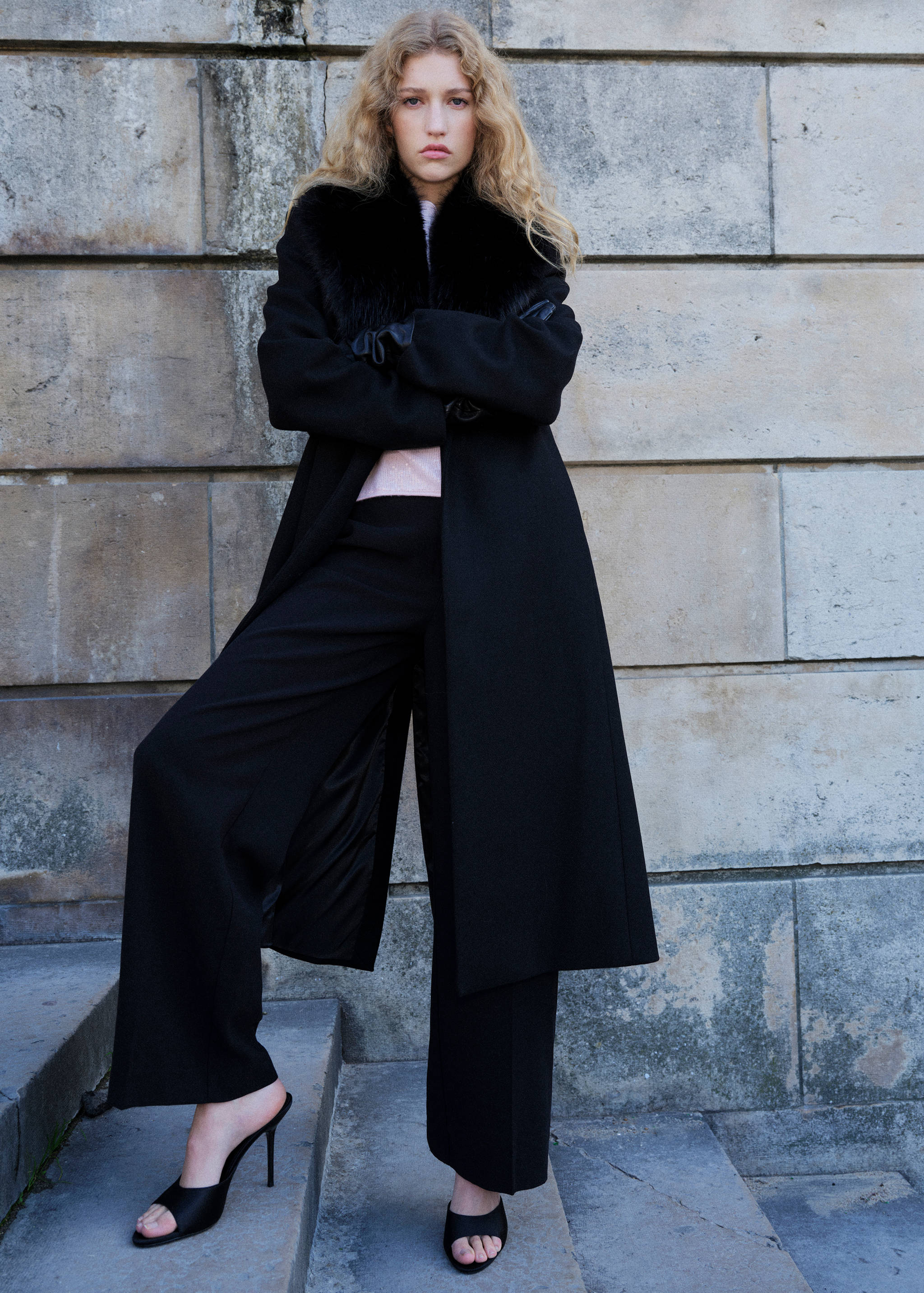 Manteco wool coat with fur collar - General plane