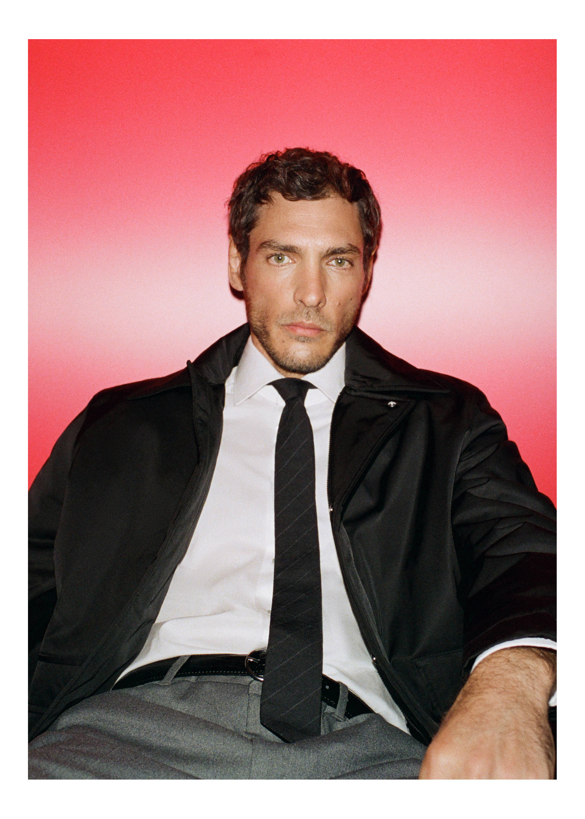 Veste imperméable à poches - Détail de l'article 3, Noir. Ref: 17069205-00.