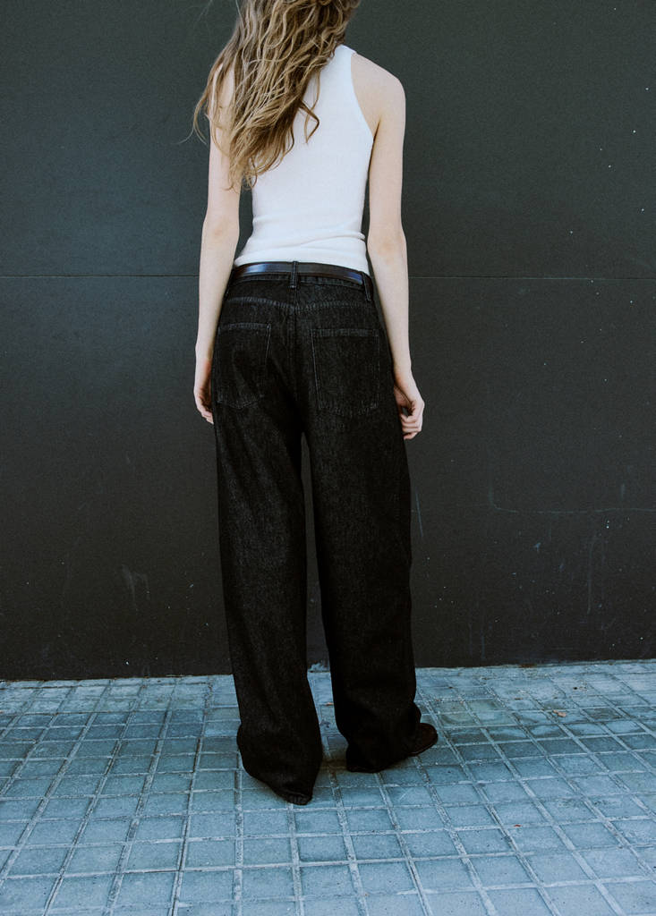 Low-rise barrel jeans — Black