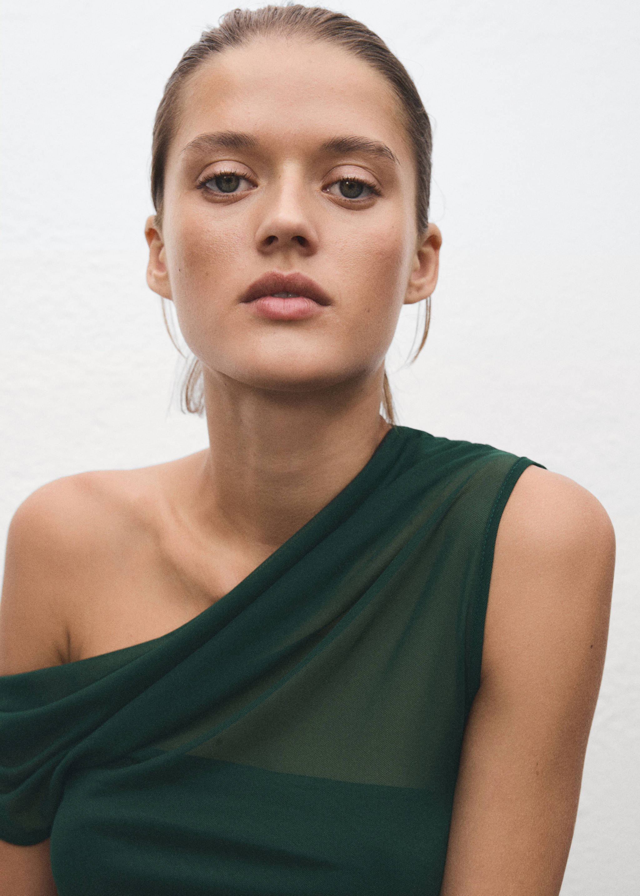 Semi-transparent top with asymmetrical neckline - Details of the article 1