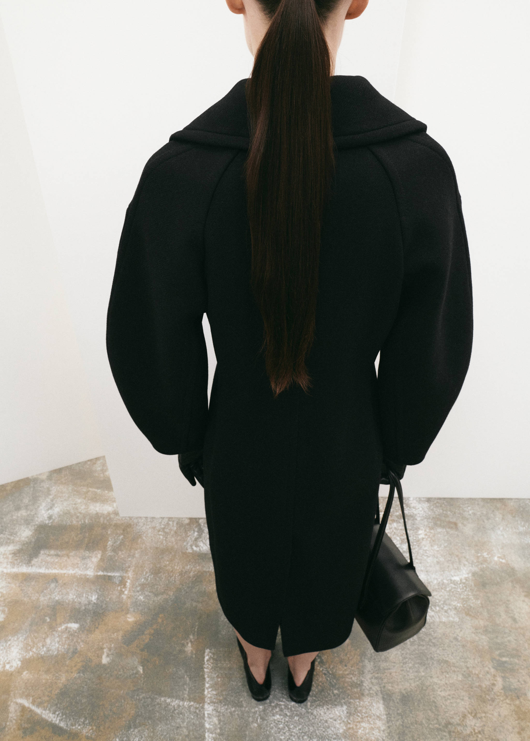 معطف من الصوف منتظم - الجهة الخلفية للمنتج