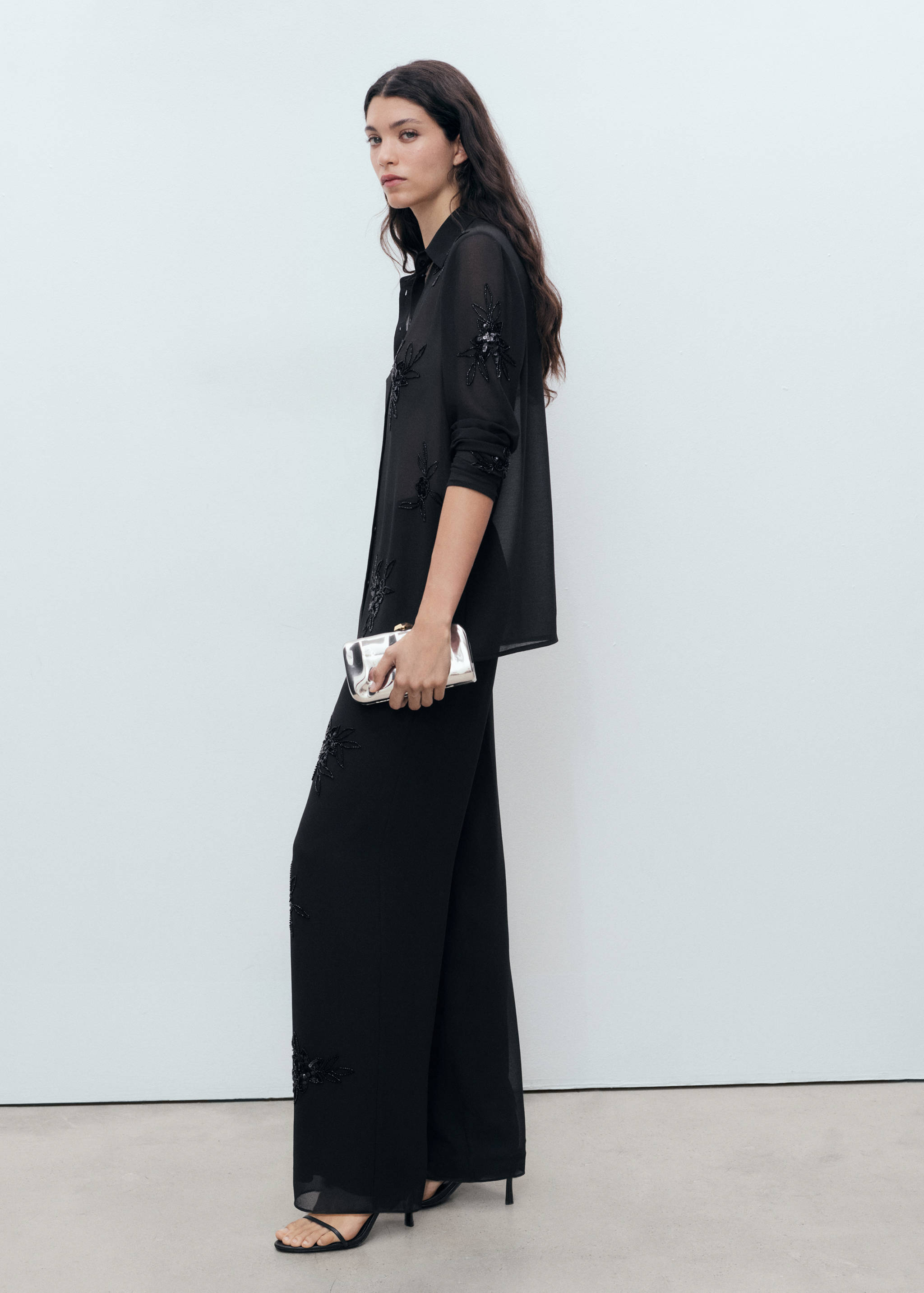 Rhinestone-embroidered trousers - General plane