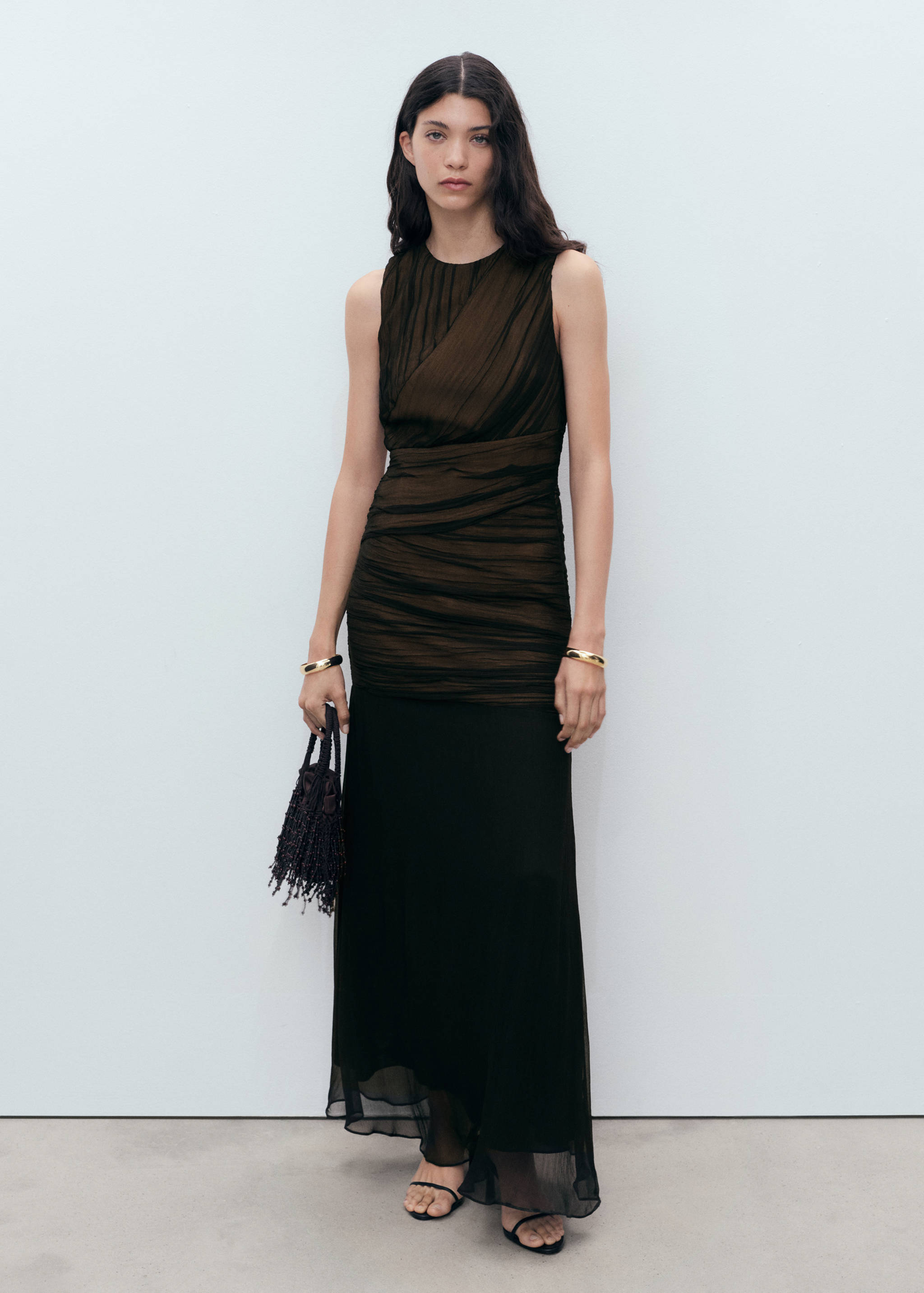 Contrasting textured dress - General plane