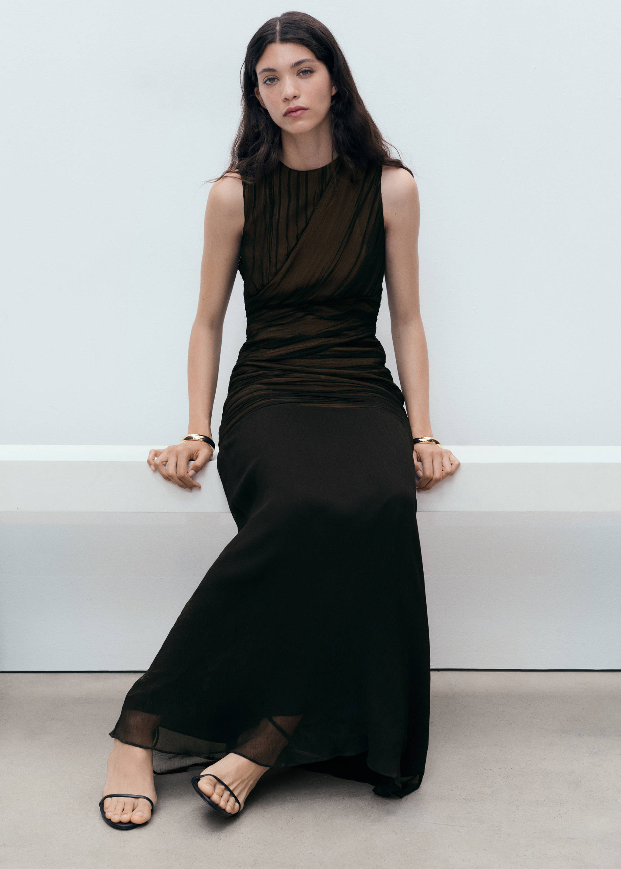 Contrasting textured dress - Details of the article 2