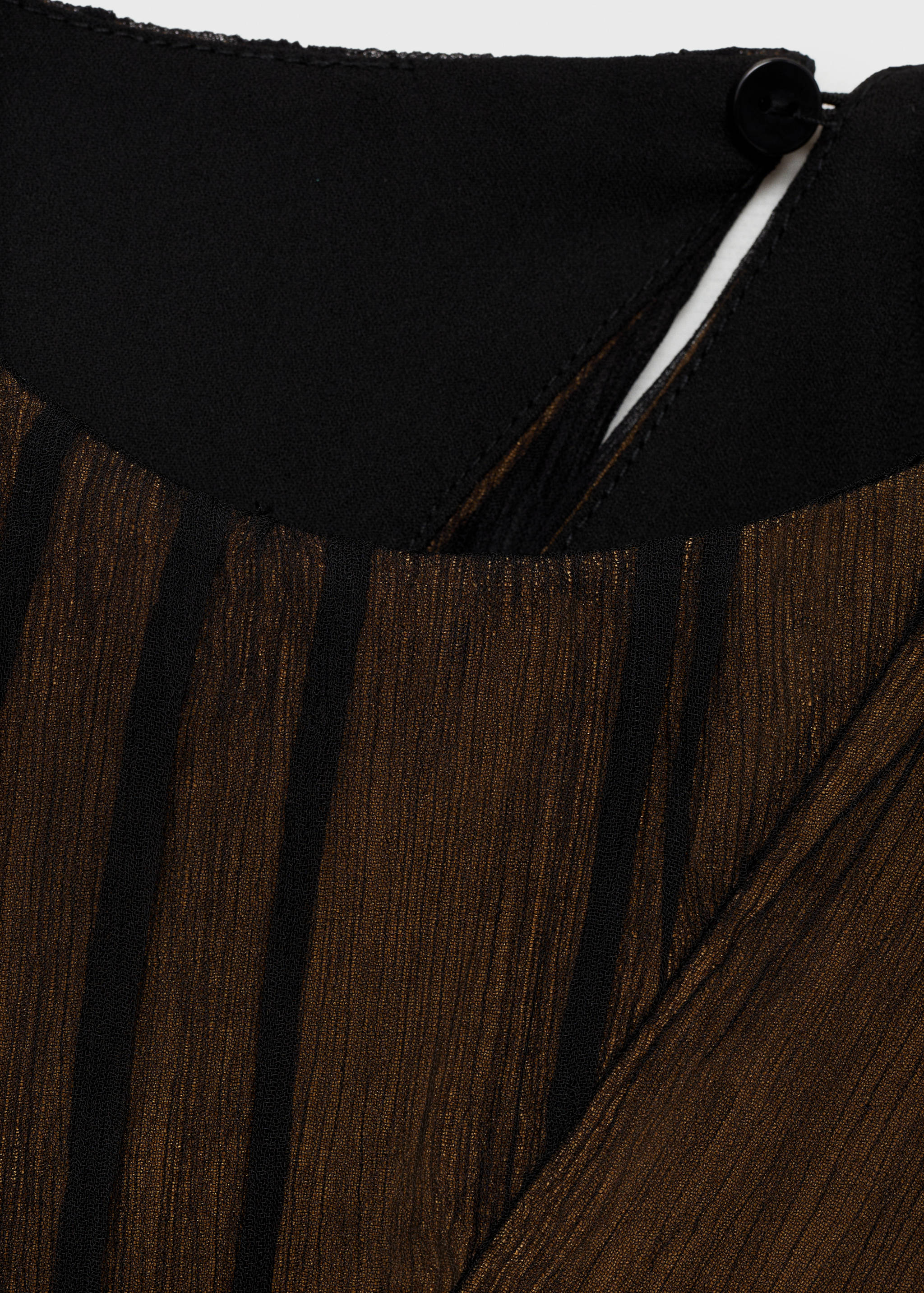 Contrasting textured dress - Details of the article 0