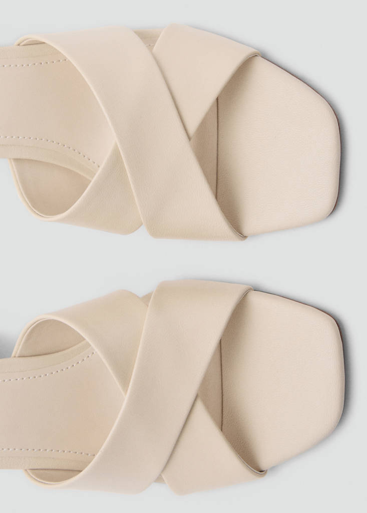Leather block-heel sandals — Ecru