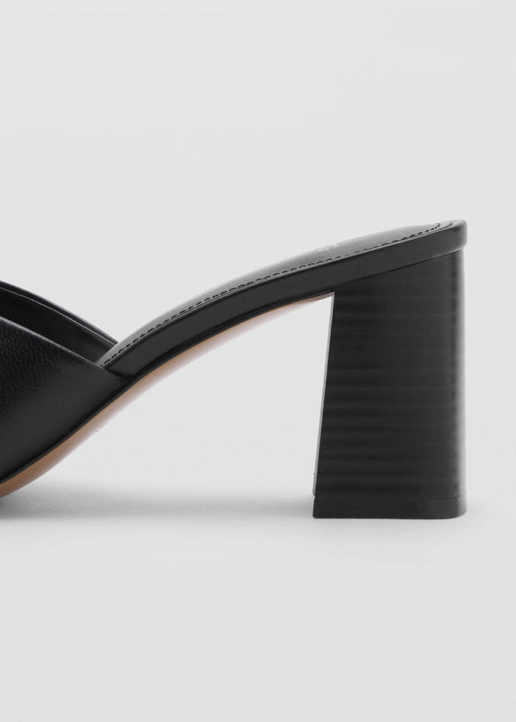 Leather block-heel sandals — Black