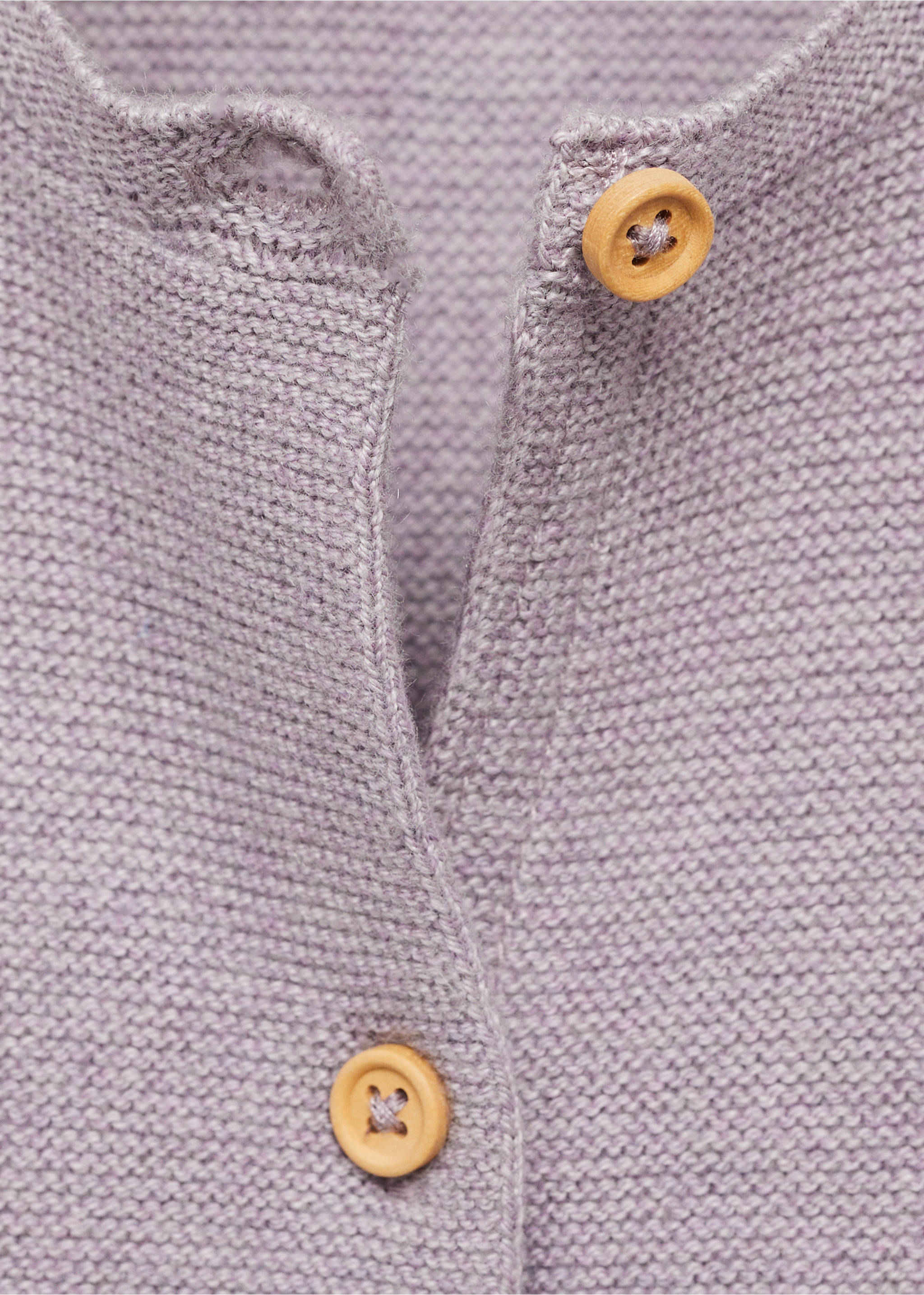Cárdigan punto botones - Detalle del artículo 8, Morado claro/pastel. Ref: 17071131-00.