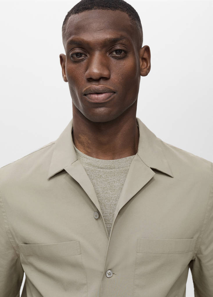Shirt with pockets and bowling collar — Khaki