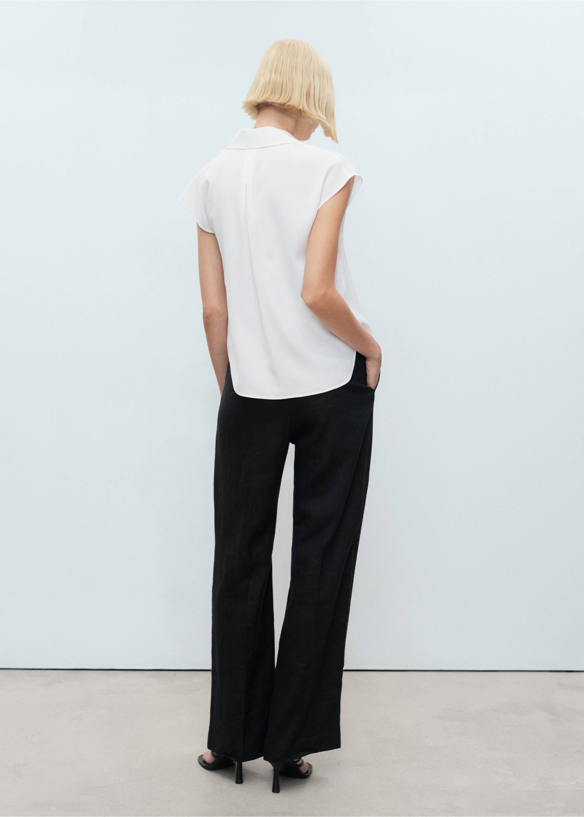 Chemise Lyocell sans manches - Verso de l’article, Blanc cassé. Ref: 17071137-00.