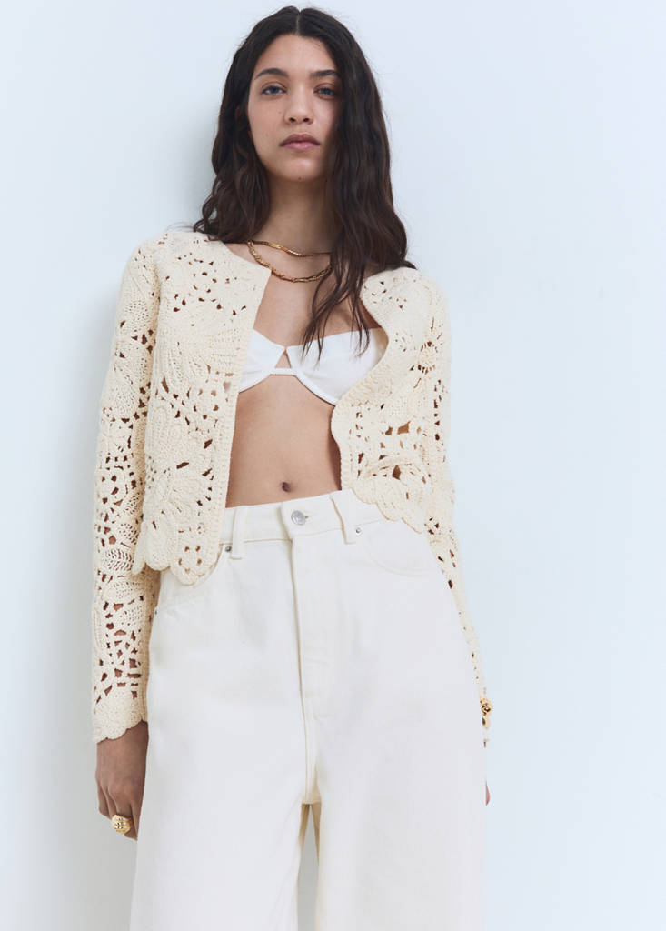 Openwork knitted jacket with scalloped hem — Ecru
