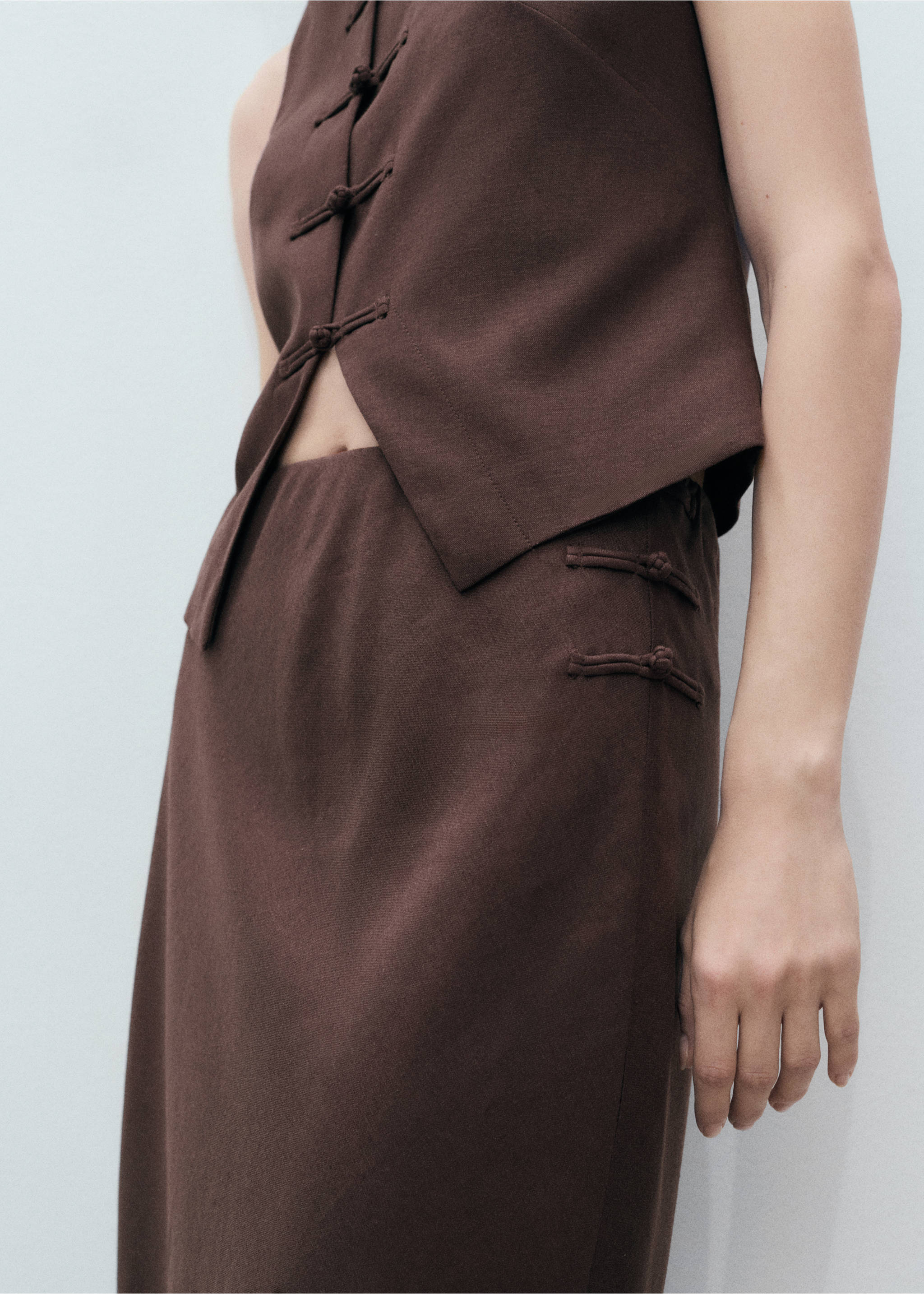 Linen-blend straight skirt - Details of the article 6, Chocolate. Ref: 17071141-00.