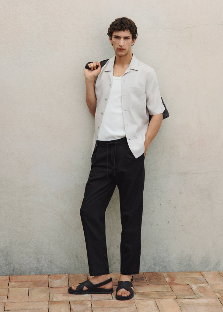 Slim-fit trousers with drawstring — Black