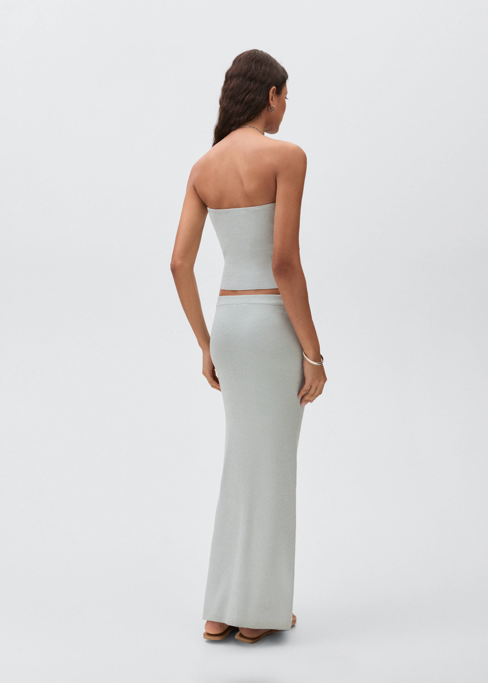 Faldilla llarga punt - Revers de l'article