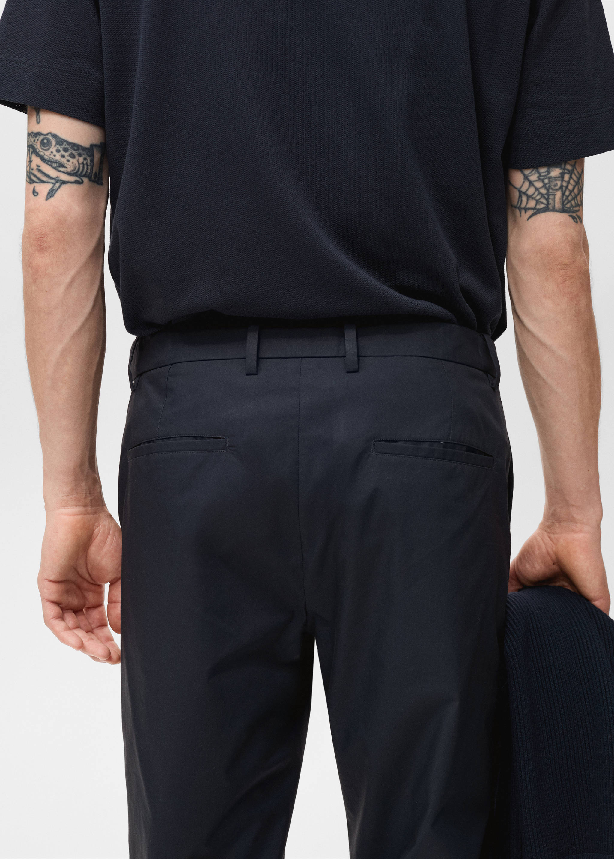 100% slim-fit cotton trousers - Details of the article 6