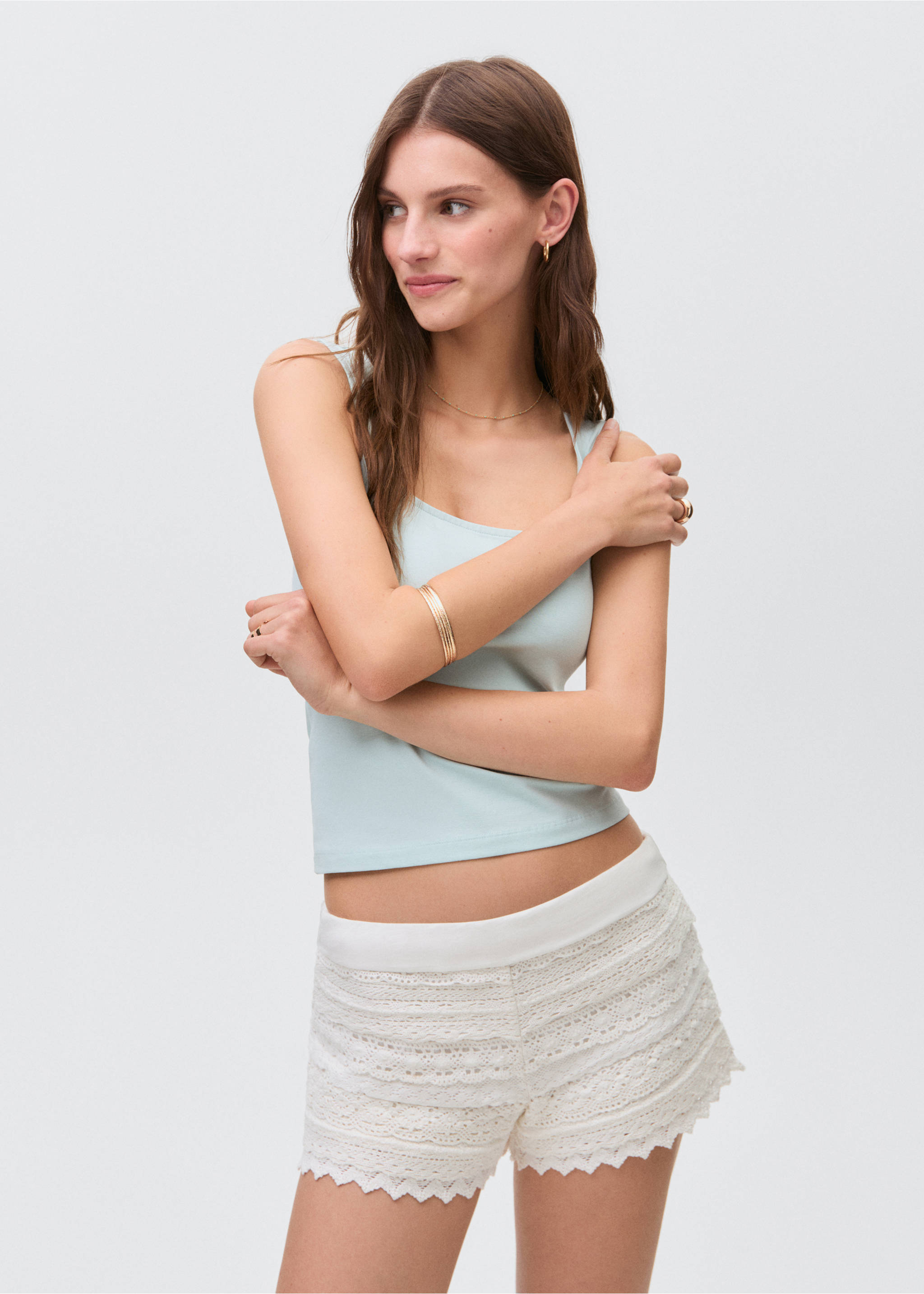 Shorts volantes crochet - Plano medio, Blanco roto. Ref: 17071164-00.