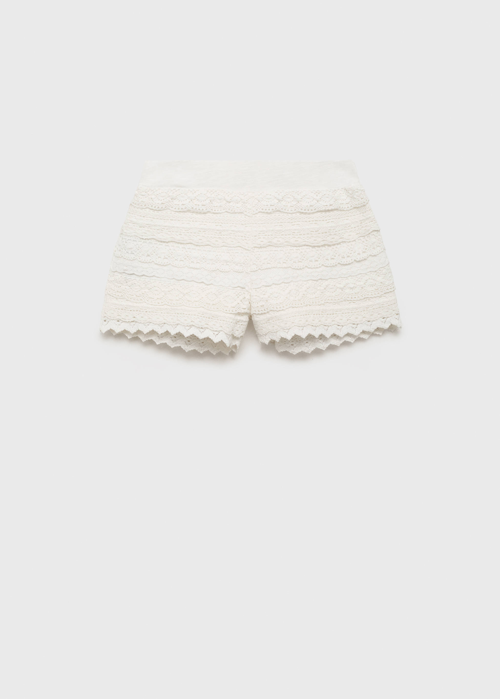 Crochet shorts with ruffles - Article without model