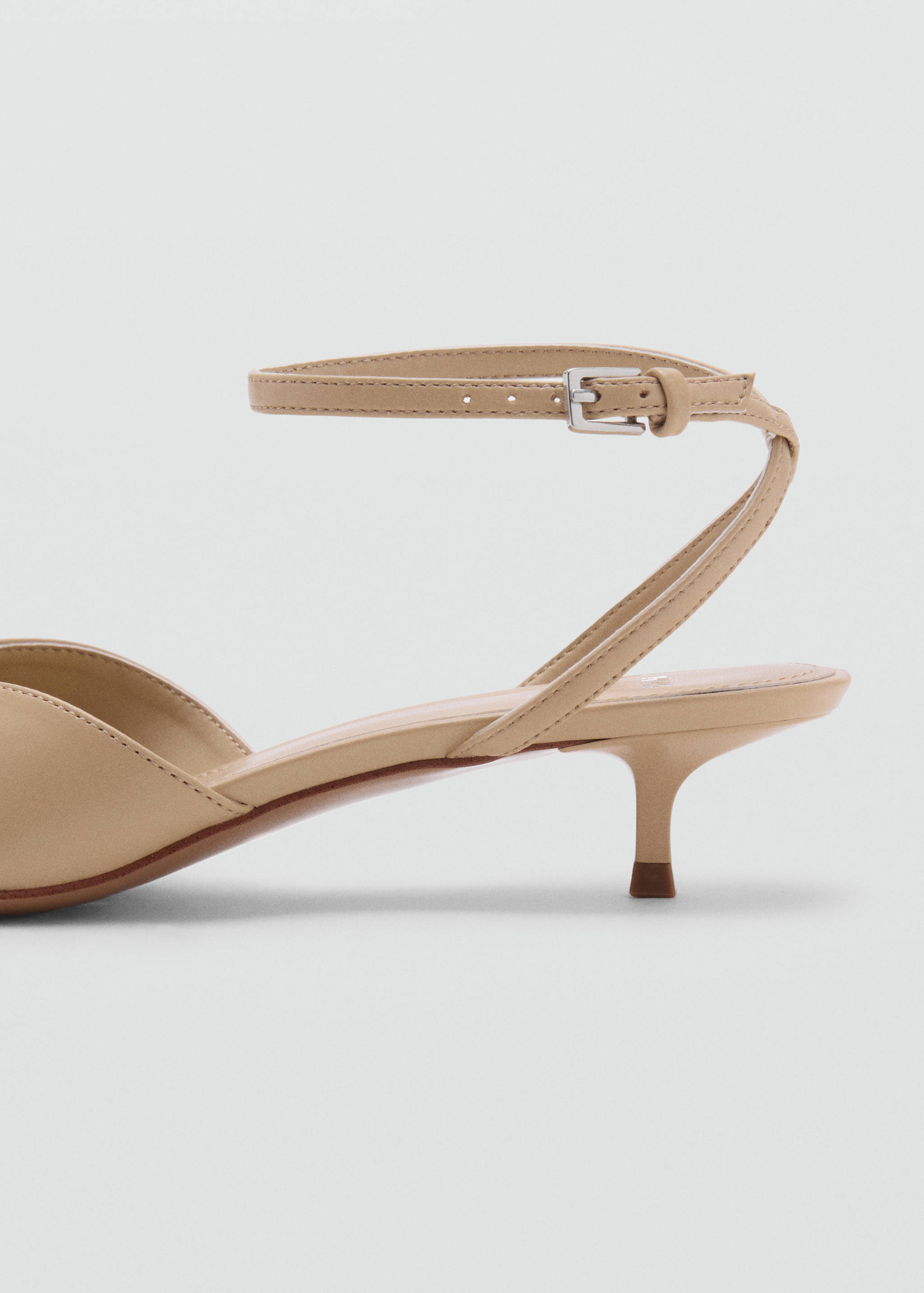 Fűzős magassarkú cipő - A termék adatai 2