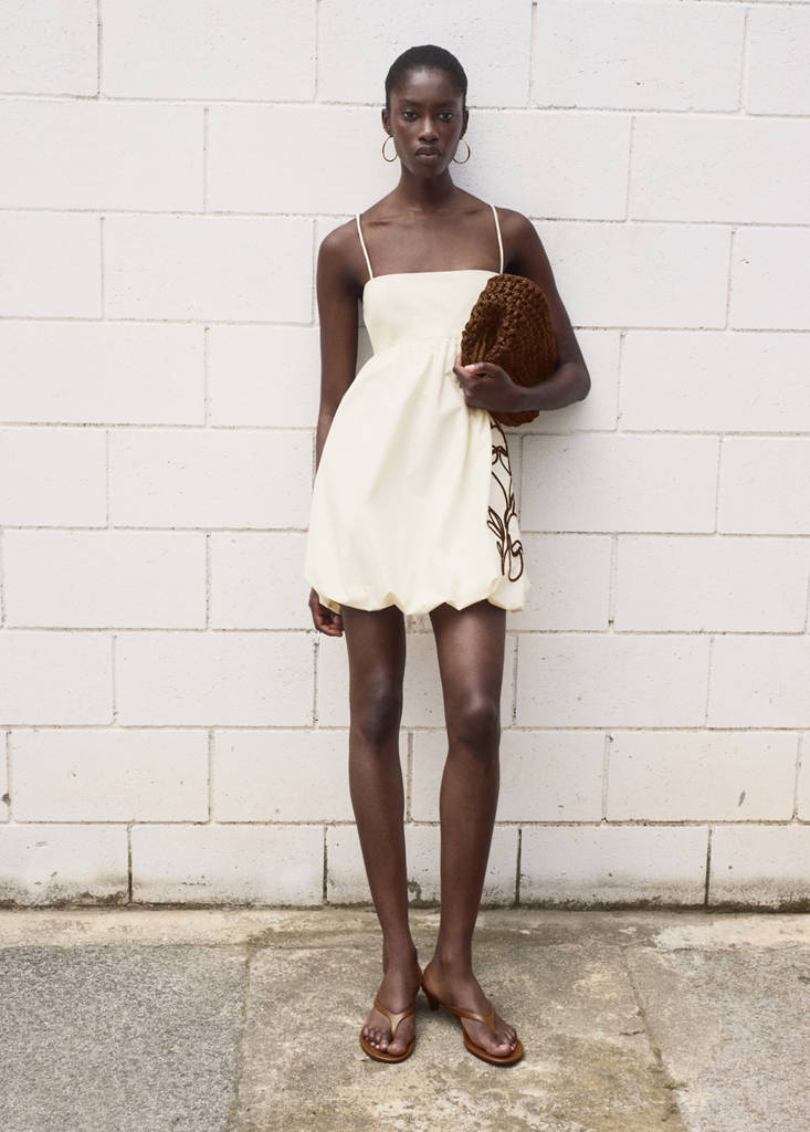 MANGO - Robe ballon broderie à fleurs blanc cassé - L