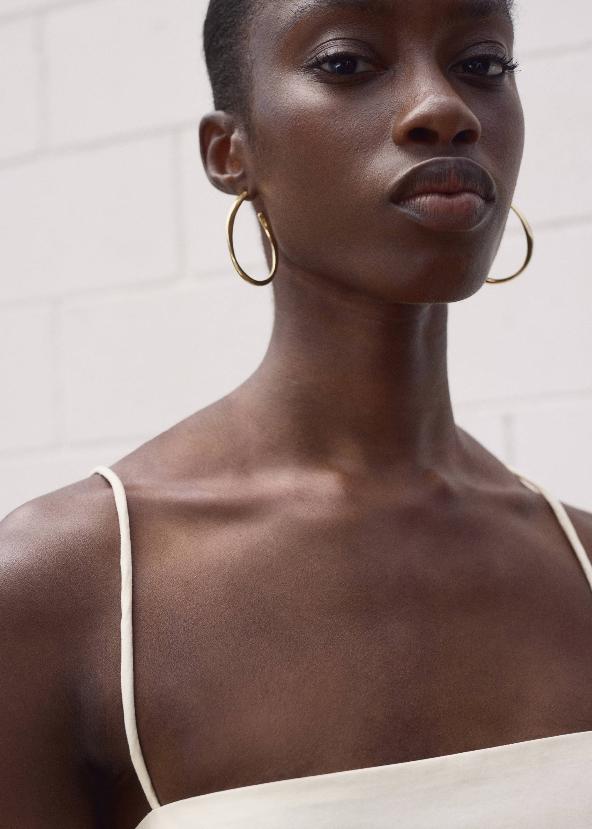Balloon dress with embroidered flowers - Details of the article 1