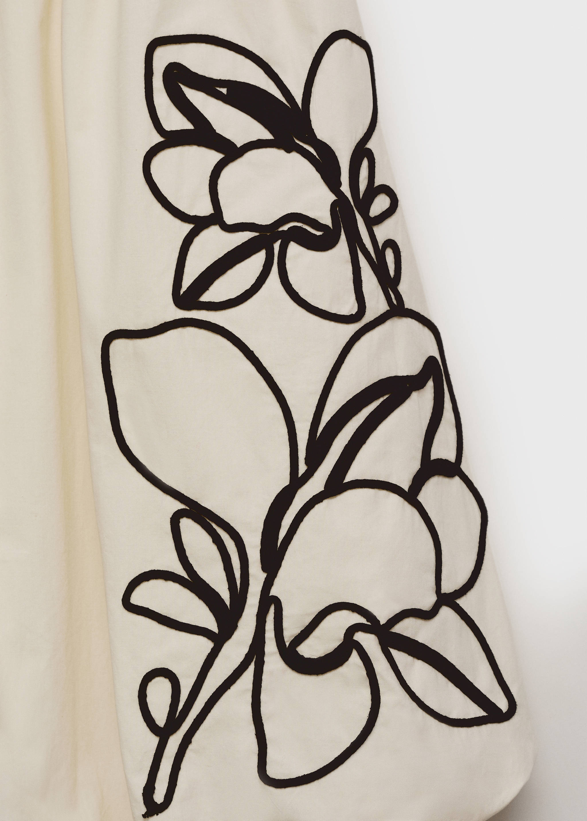 Balloon dress with embroidered flowers - Details of the article 0