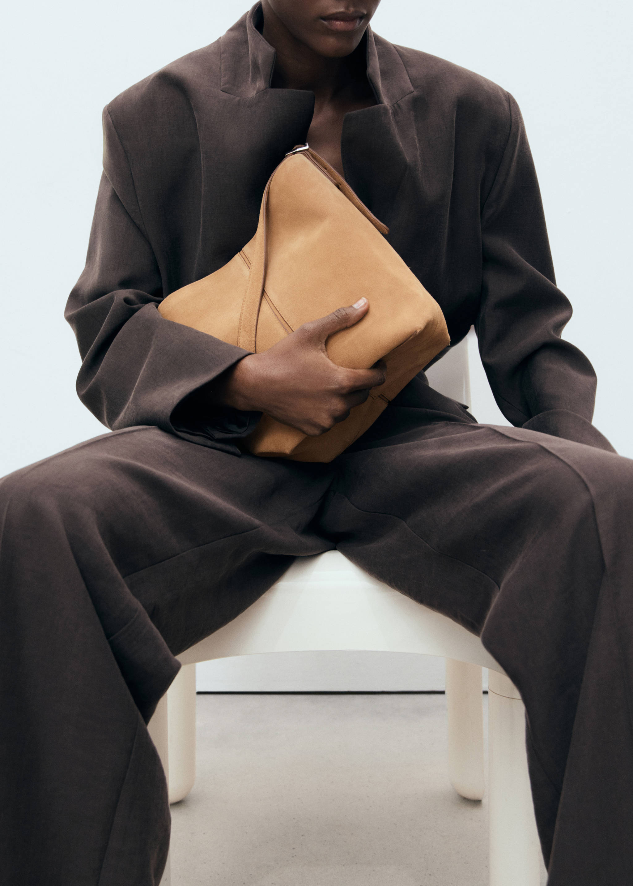 Δερμάτινη τσάντα bucket - Λεπτομέρεια του προϊόντος 9