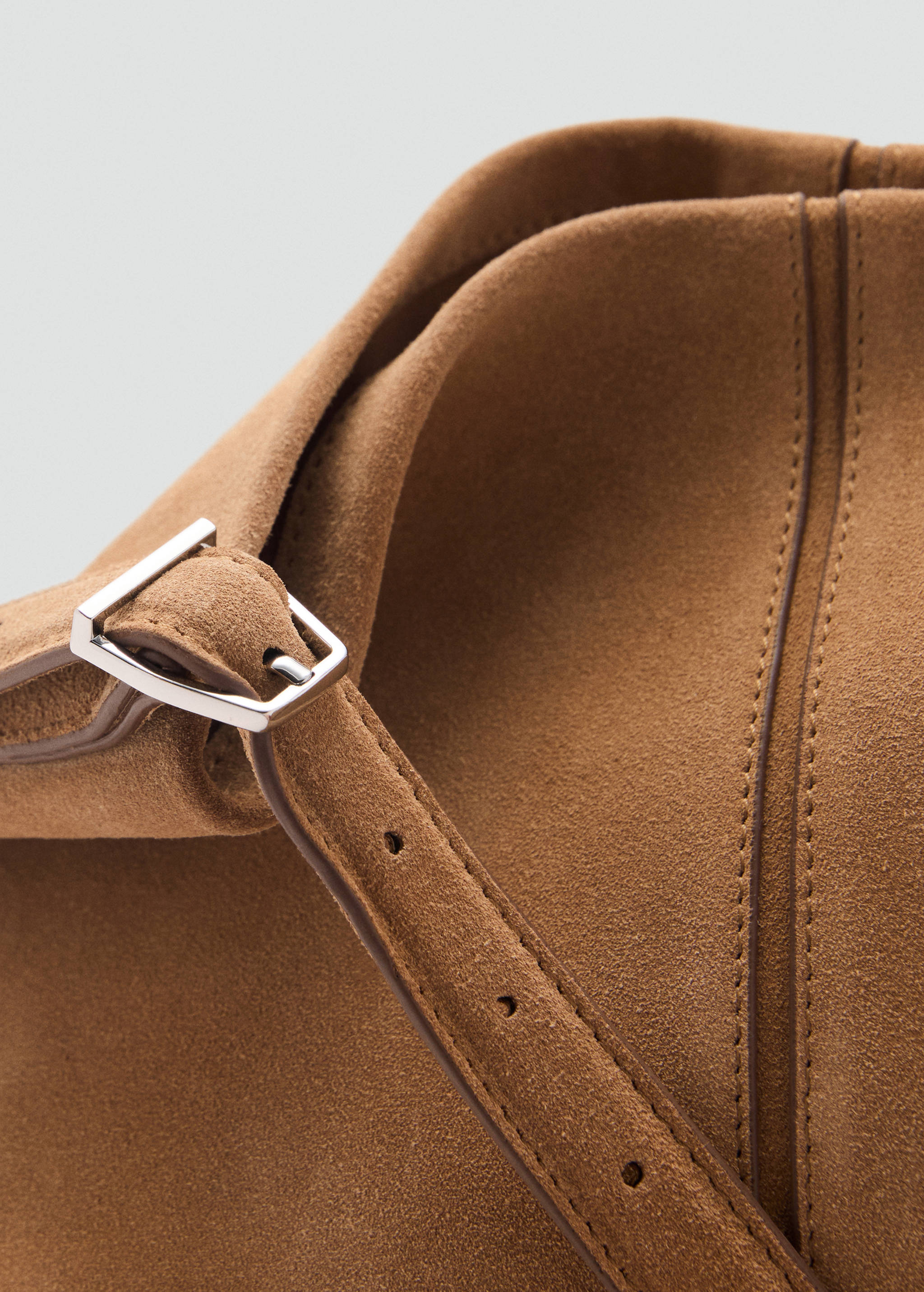 Δερμάτινη τσάντα bucket - Λεπτομέρεια του προϊόντος 4