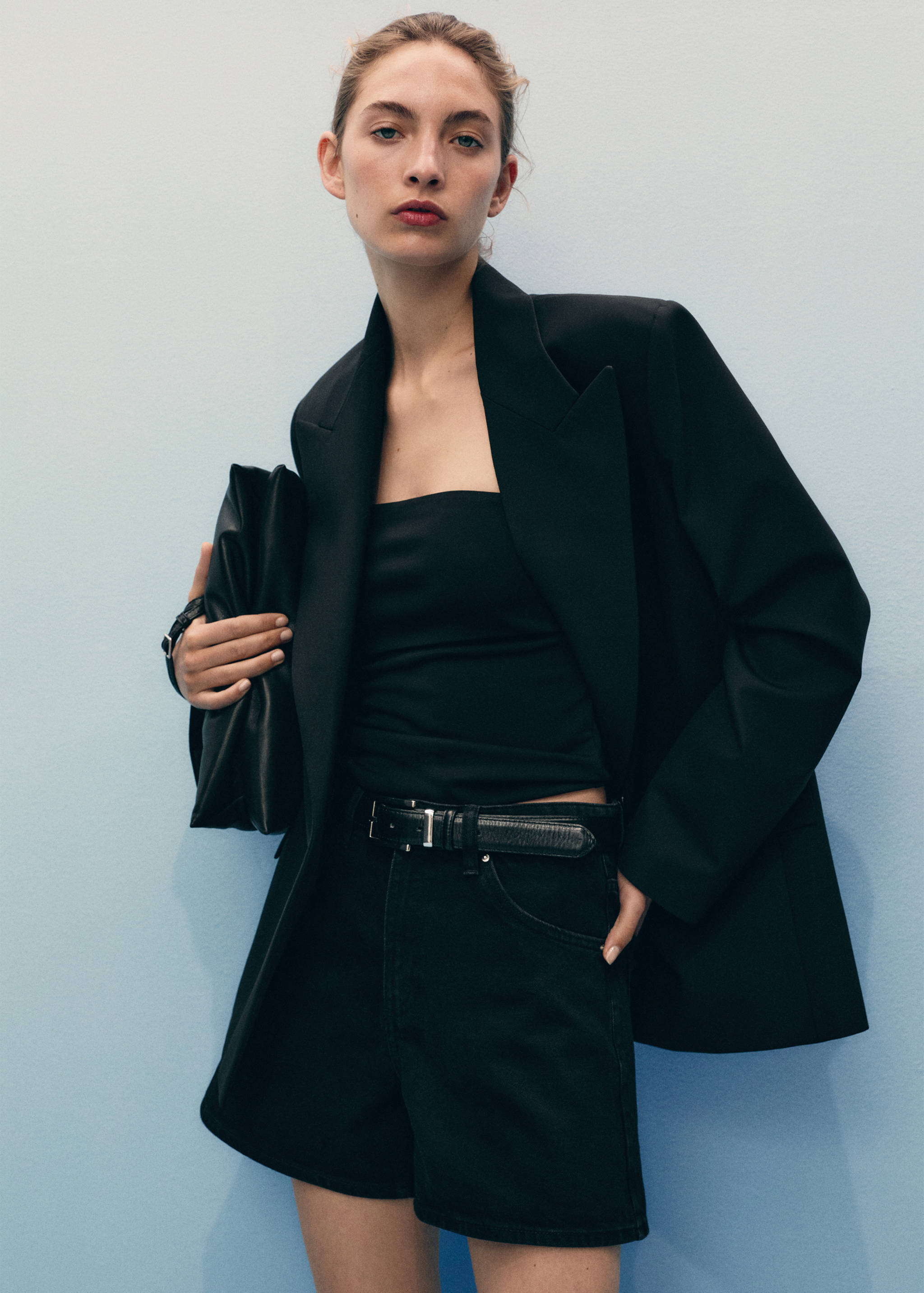 High-waisted straight-fit denim shorts - Details of the article 1