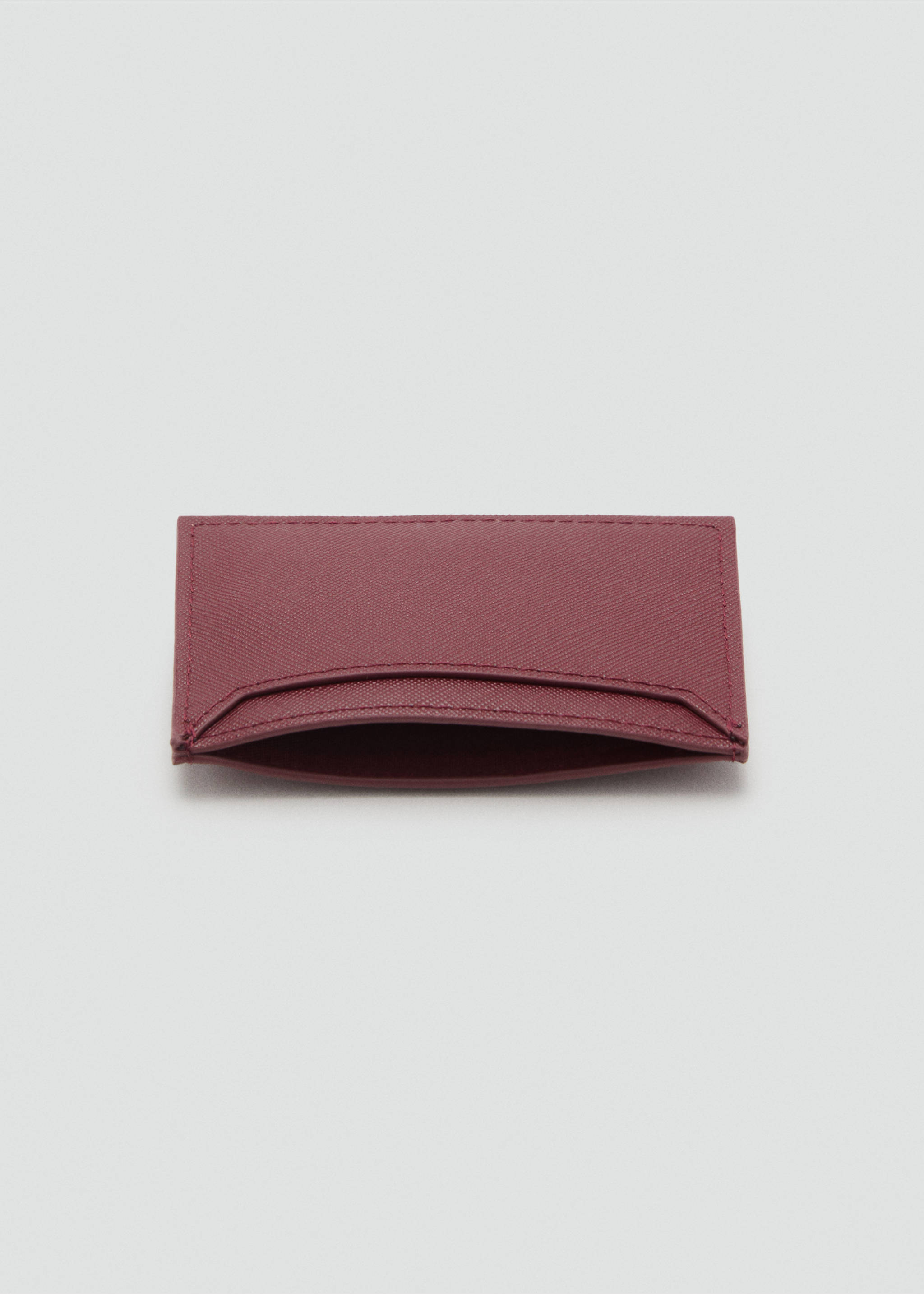 Saffiano-effect cardholder - Details of the article 1, Burgundy. Ref: 17071216-00.