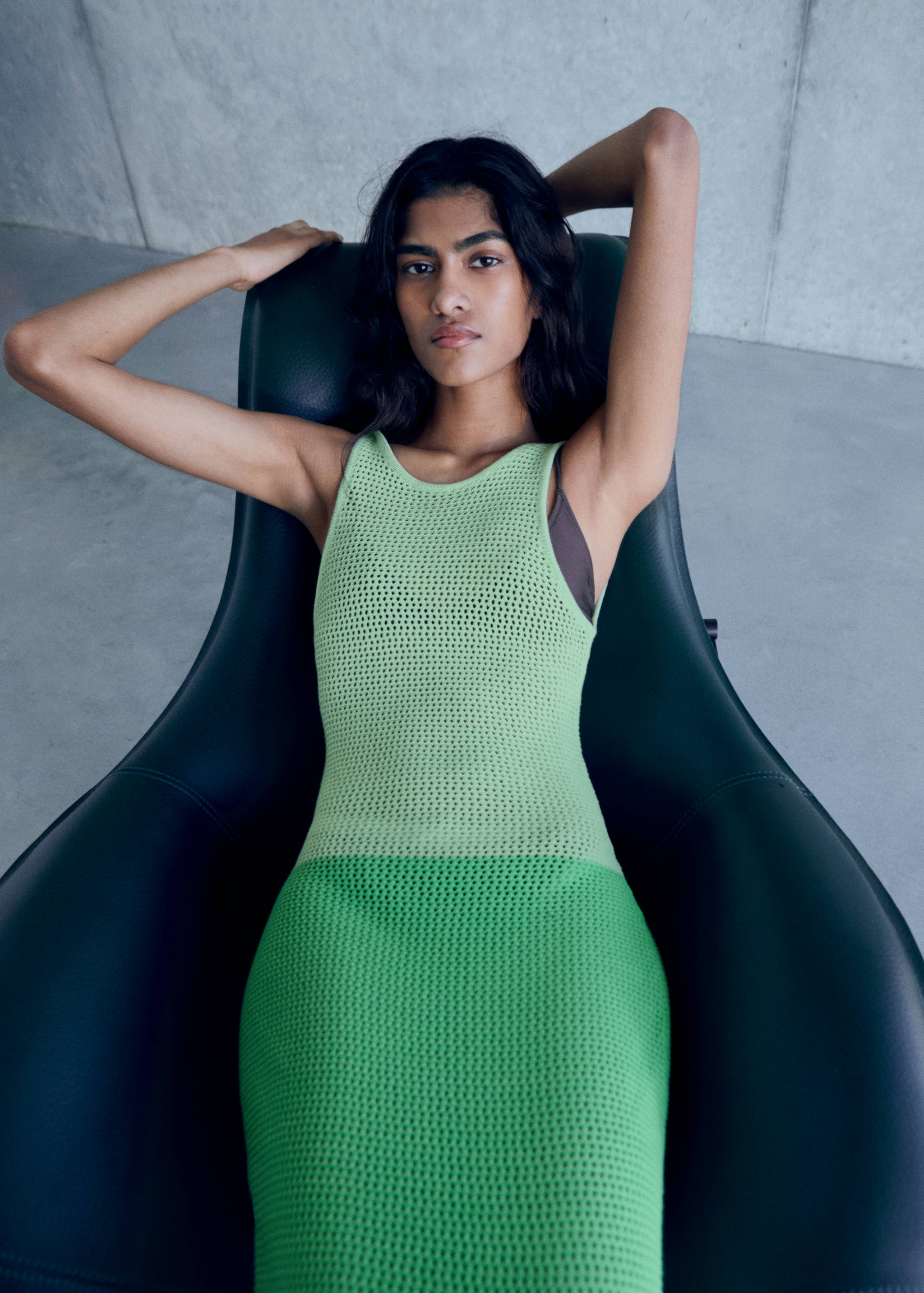 Rochie lungă croșetată în două culori - Detaliu al articolului 2