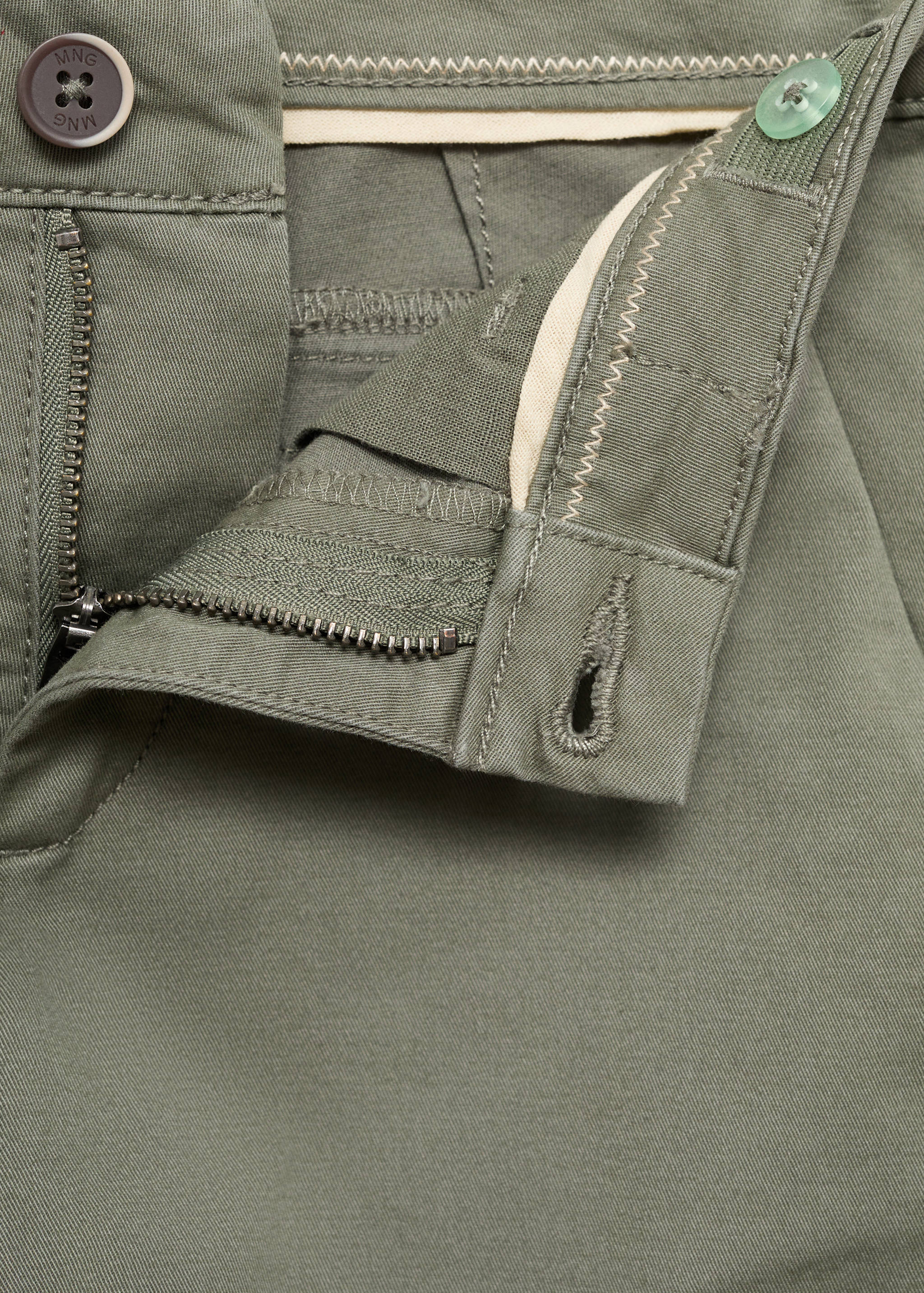 Plain chino pants - Details of the article 8