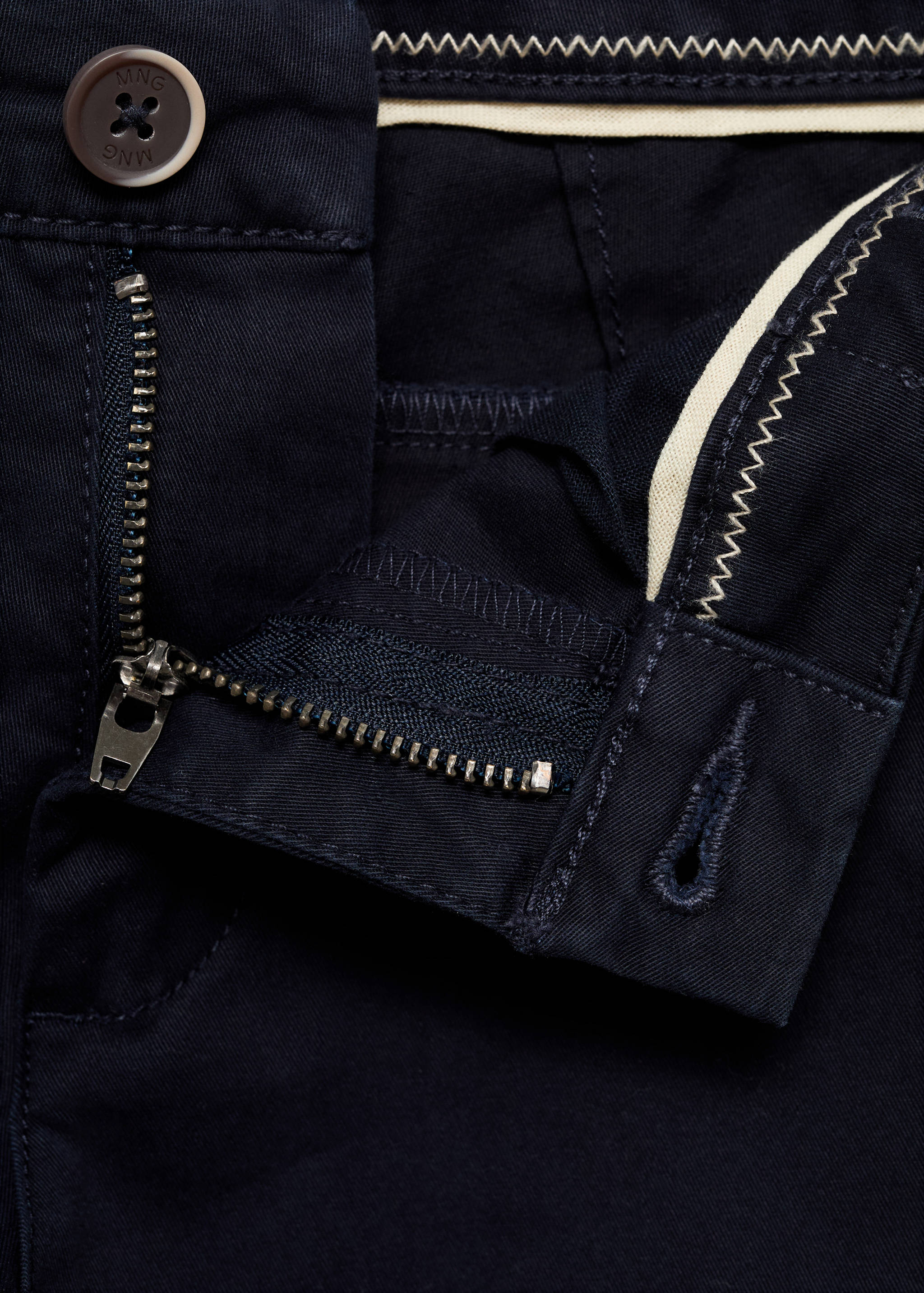 Plain chino pants - Details of the article 8