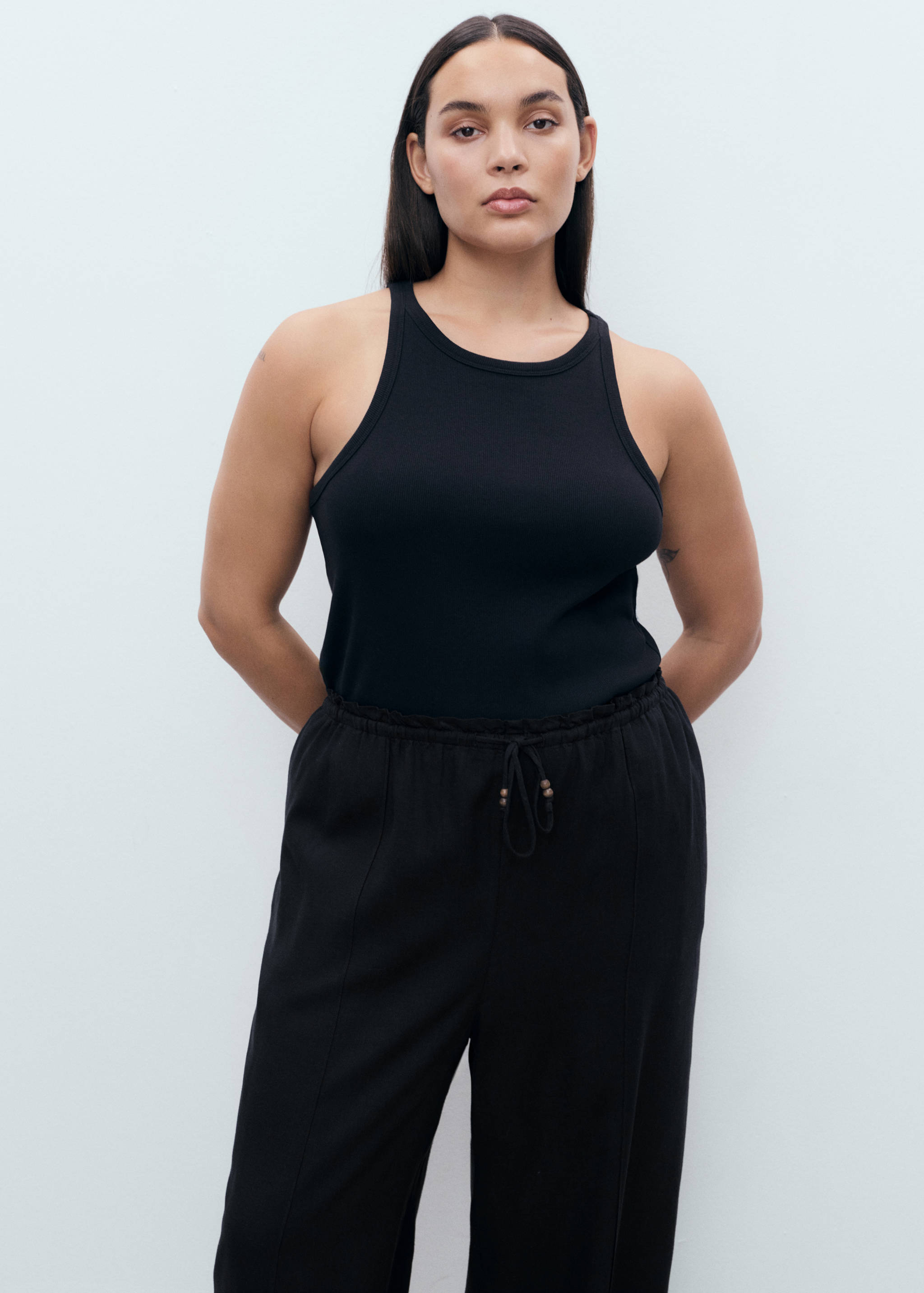 Calças de linho com cintura elástica - Pormenor do artigo 5