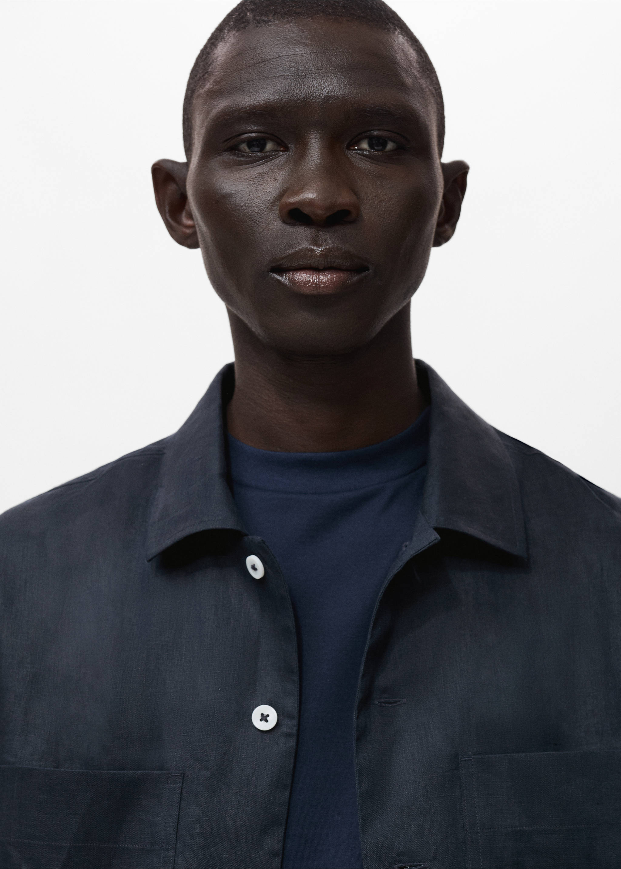 100% linen lightweight overshirt - Details of the article 1, Navy. Ref: 17071225-00.