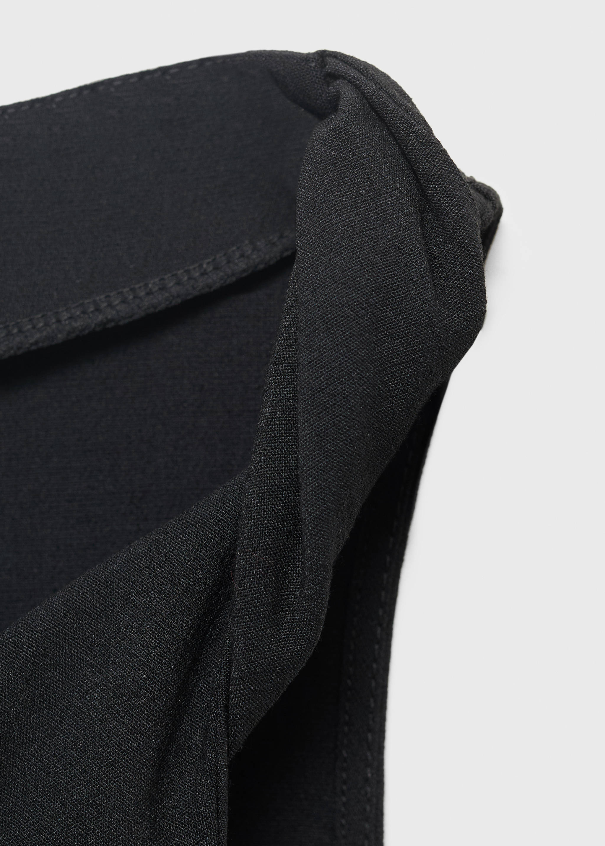 Top assimétrico com alça drapeada - Pormenor do artigo 8