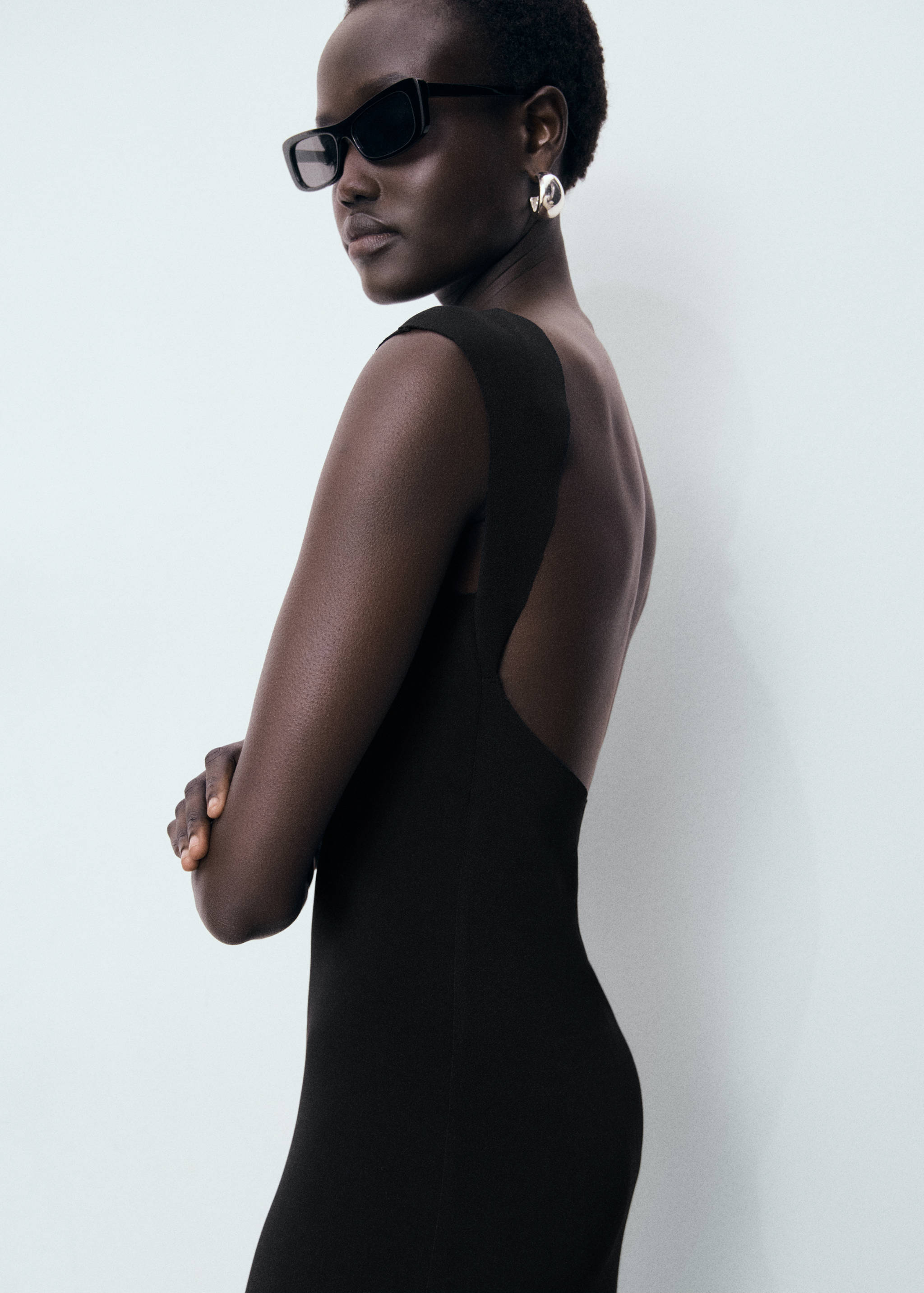 Open back dress - Details of the article 4
