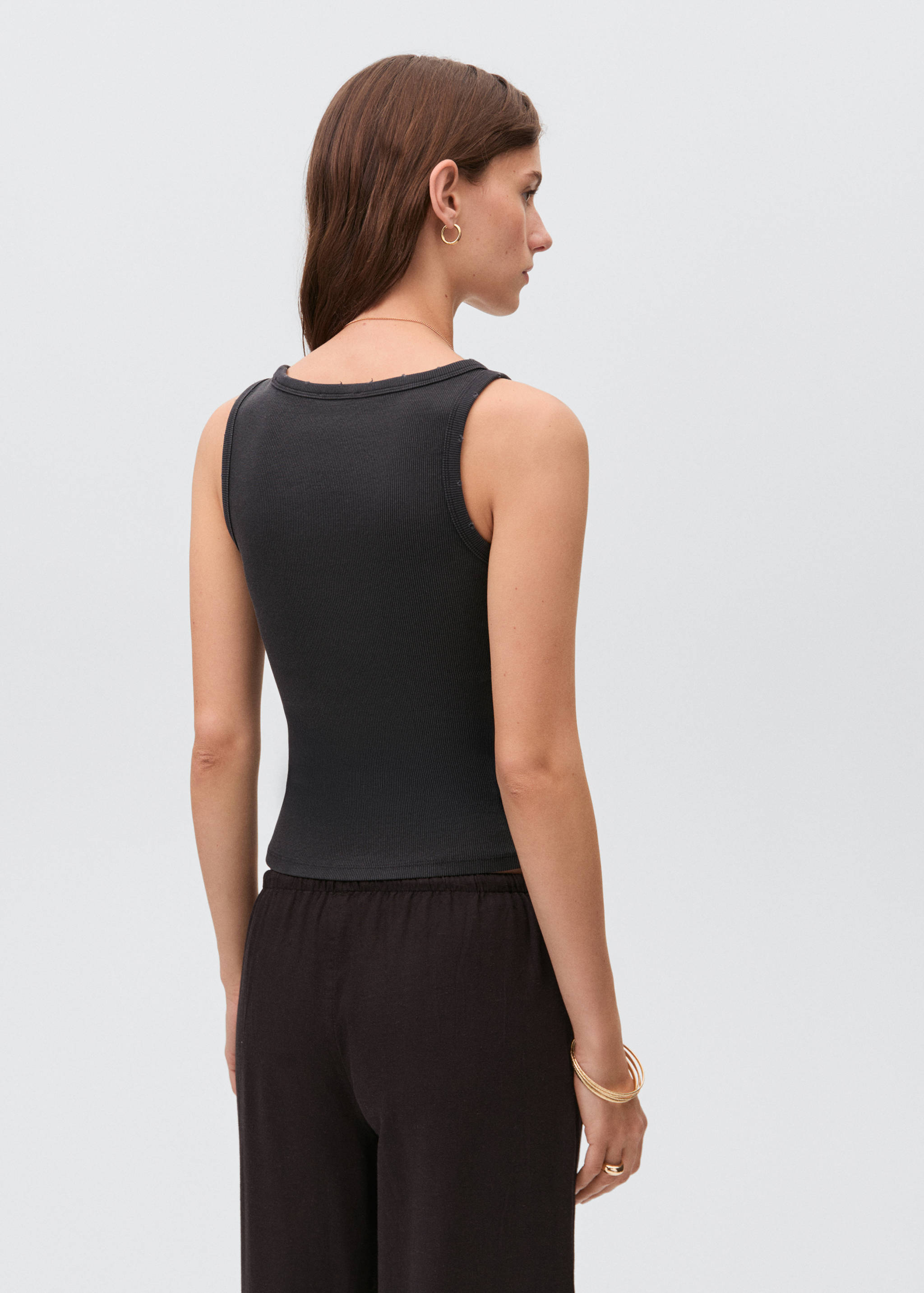 توب منسوج به شريط - الجهة الخلفية للمنتج