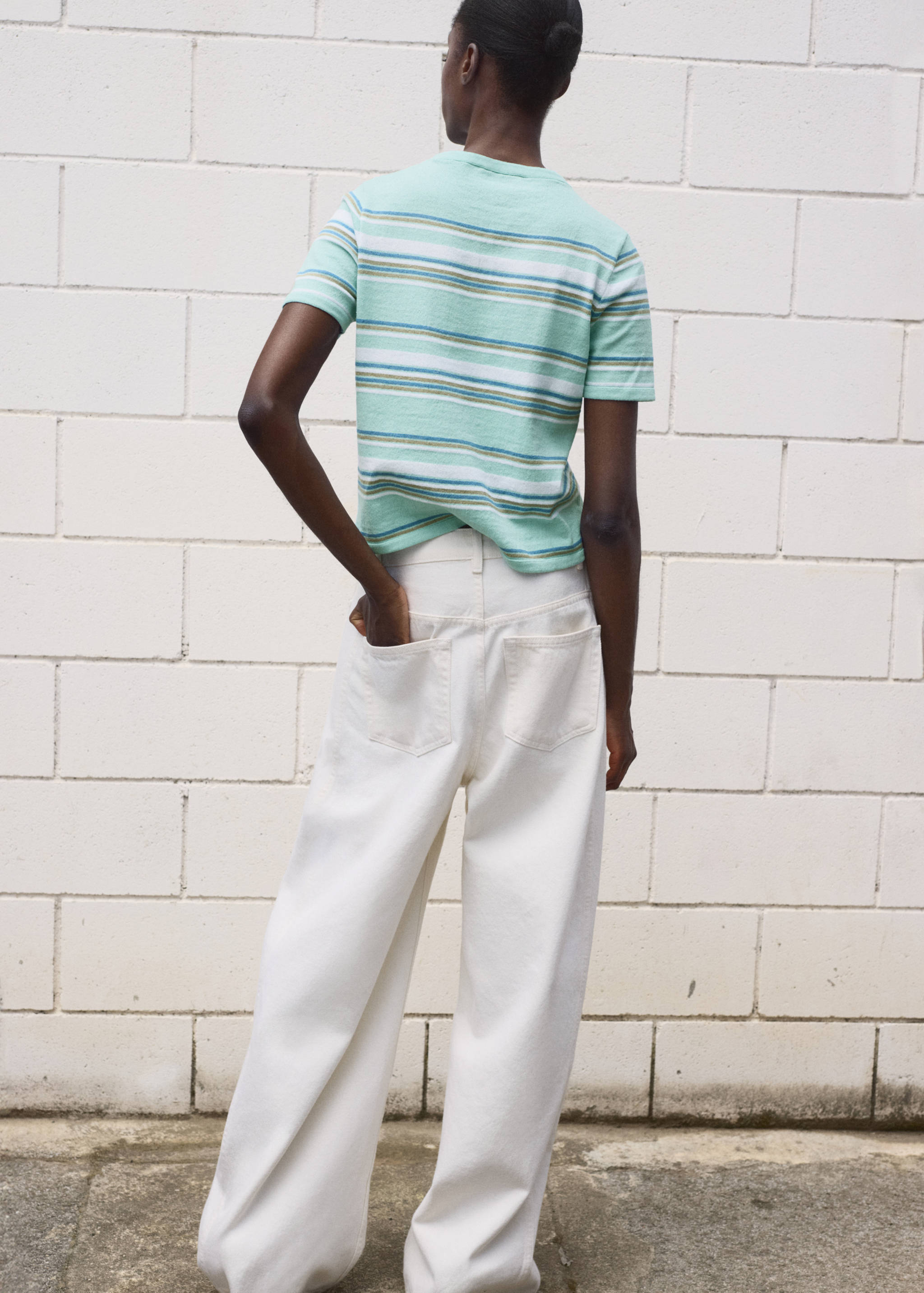 Short-sleeved sweater with combined stripes - Reverse of the article