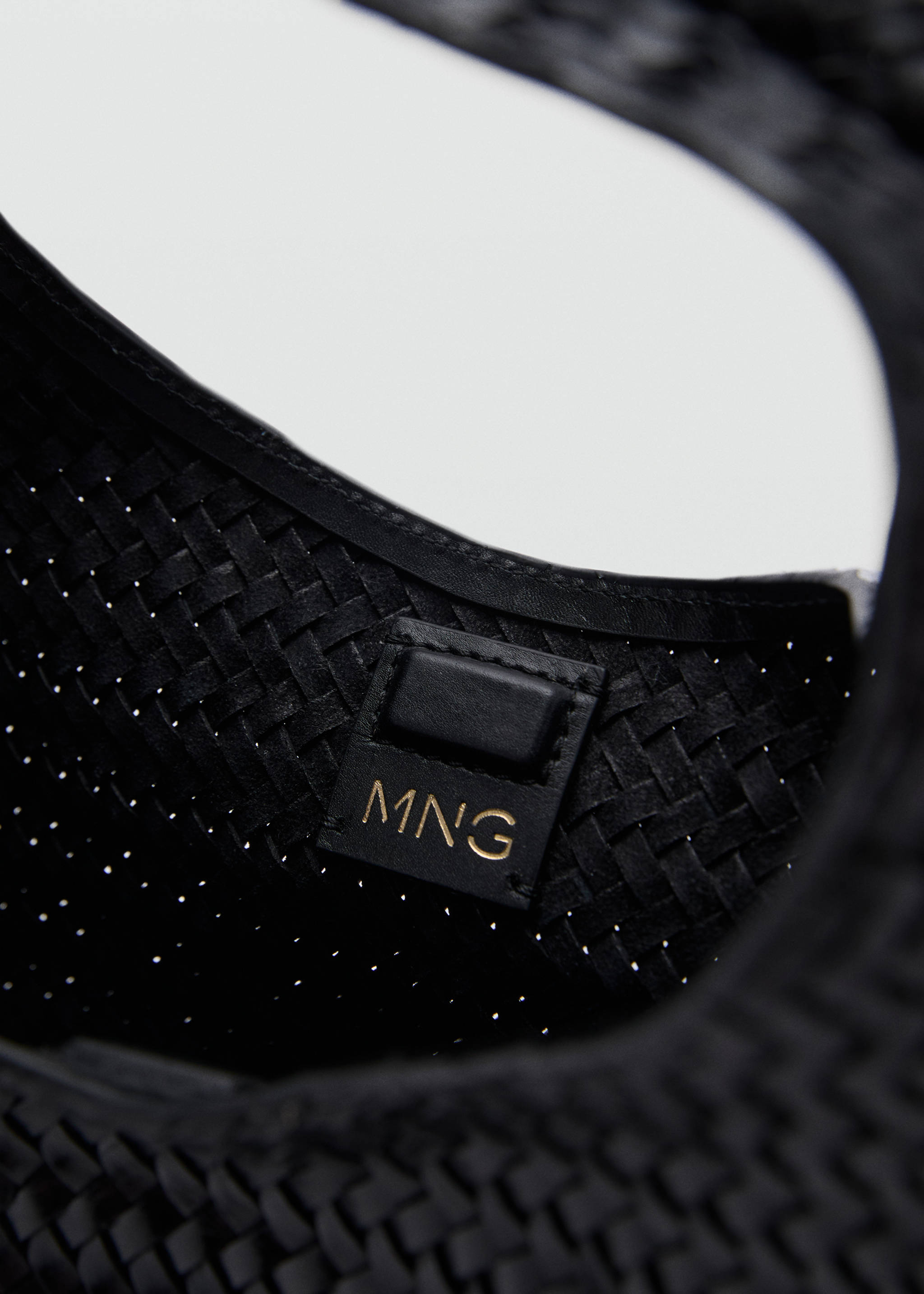 Τσάντα μικρή πλεγμένο δέρμα - Λεπτομέρεια του προϊόντος 2